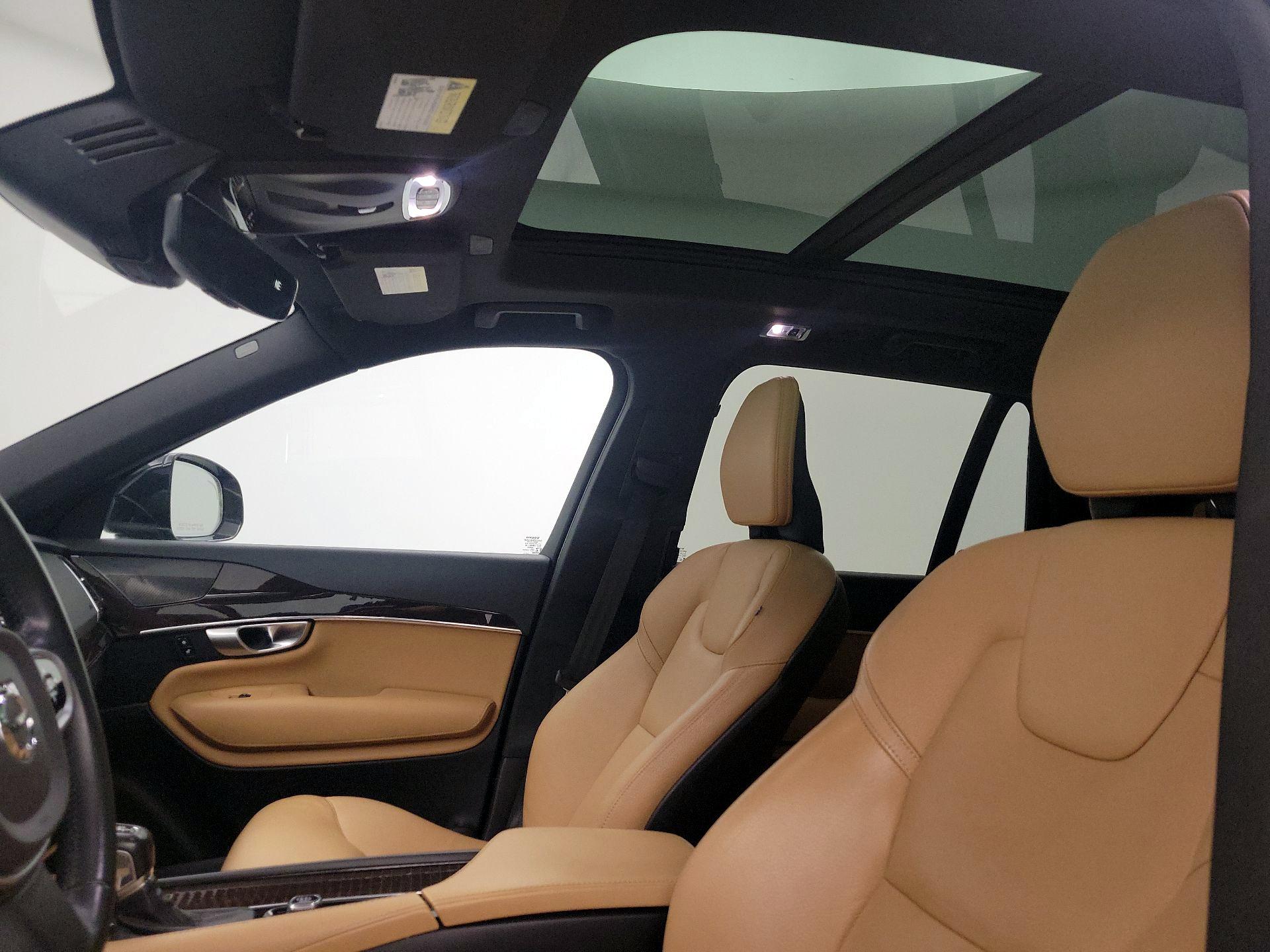 Thumbnail: 2019 Volvo XC90 - 20