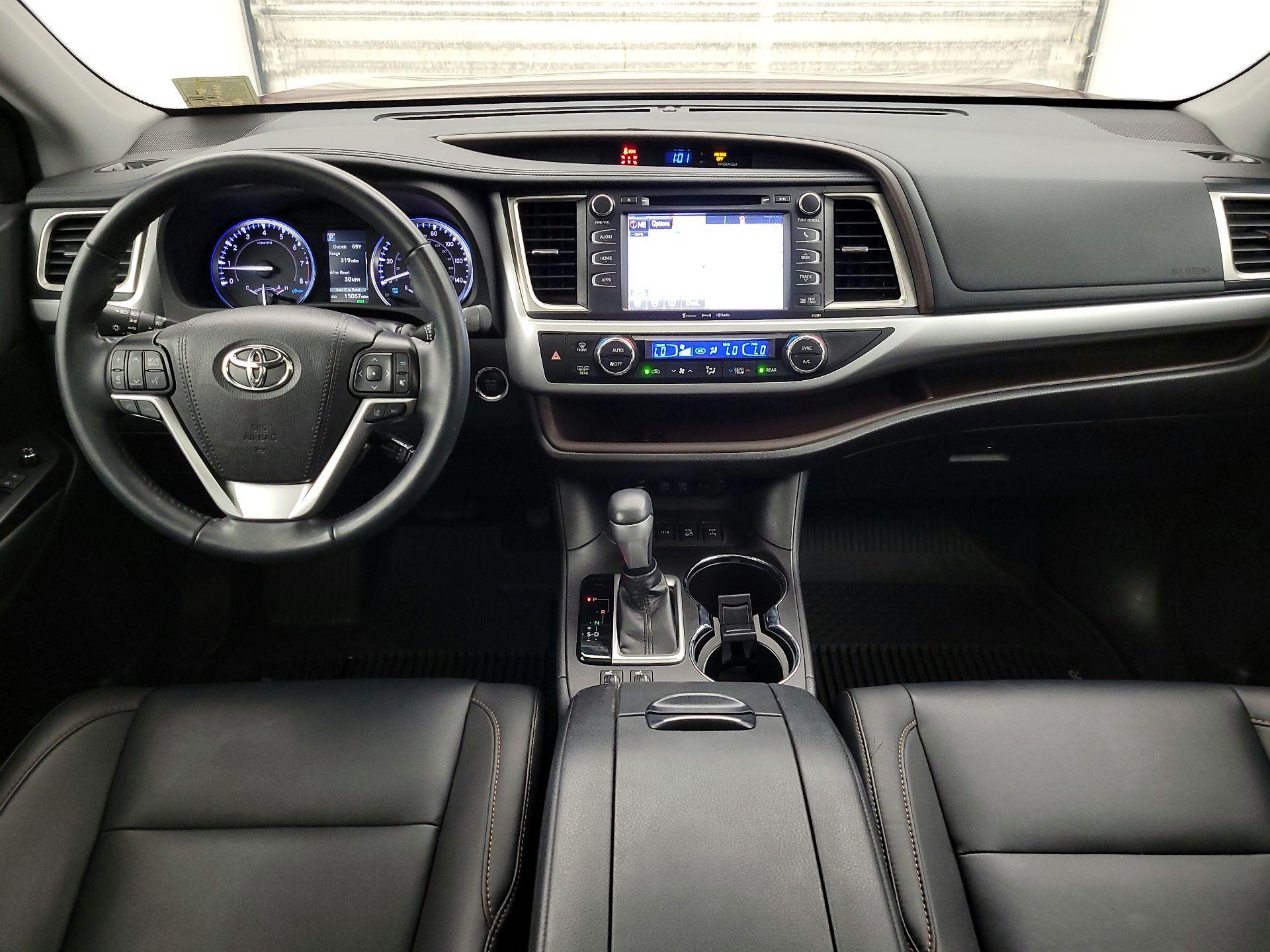 Thumbnail: 2019 Toyota Highlander - 9