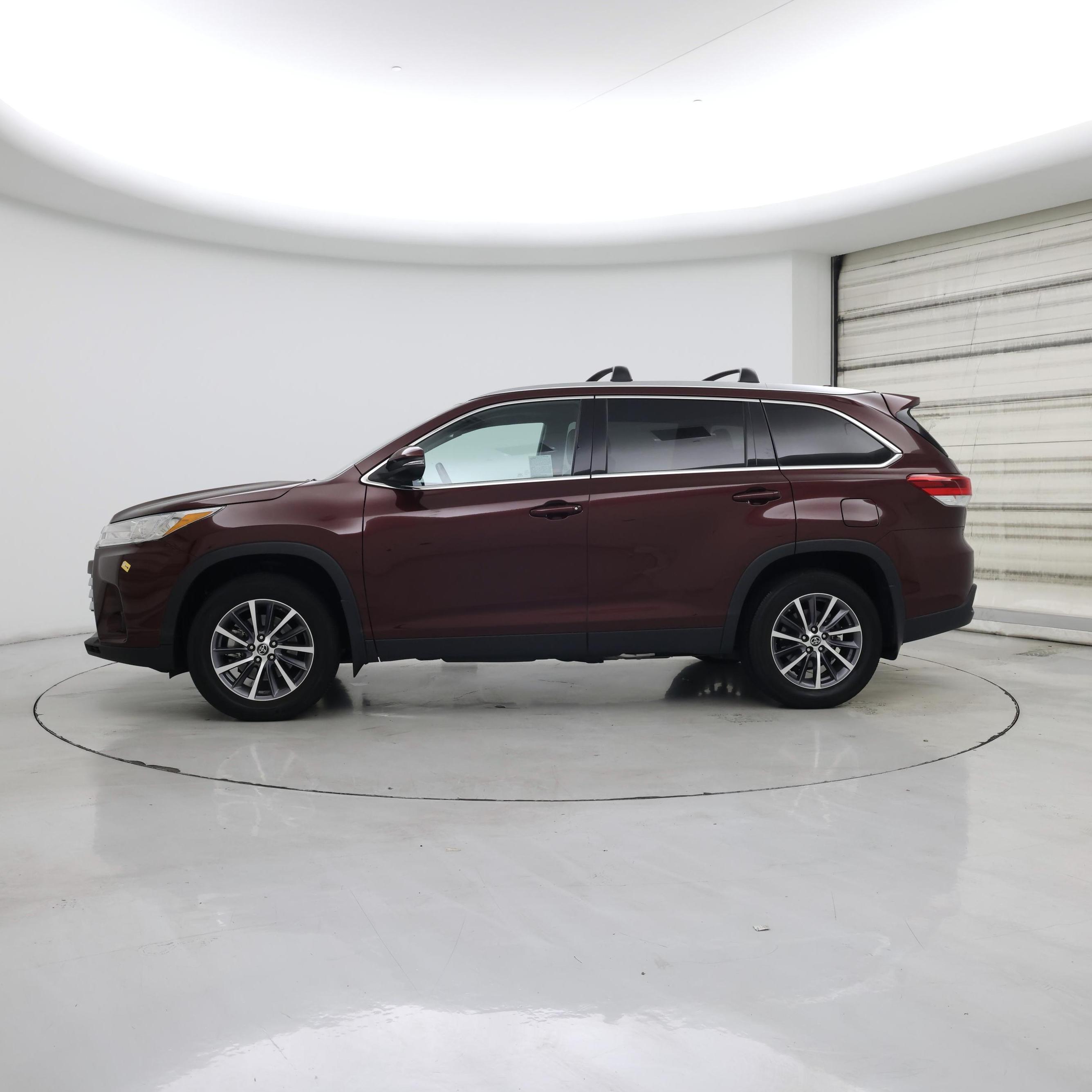 Thumbnail: 2019 Toyota Highlander - 3
