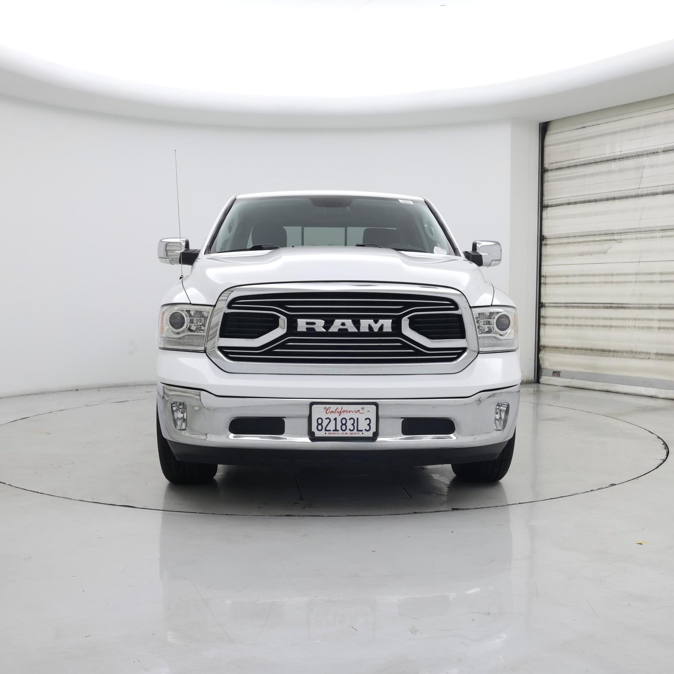 Thumbnail: 2019 RAM 1500 Classic - 5