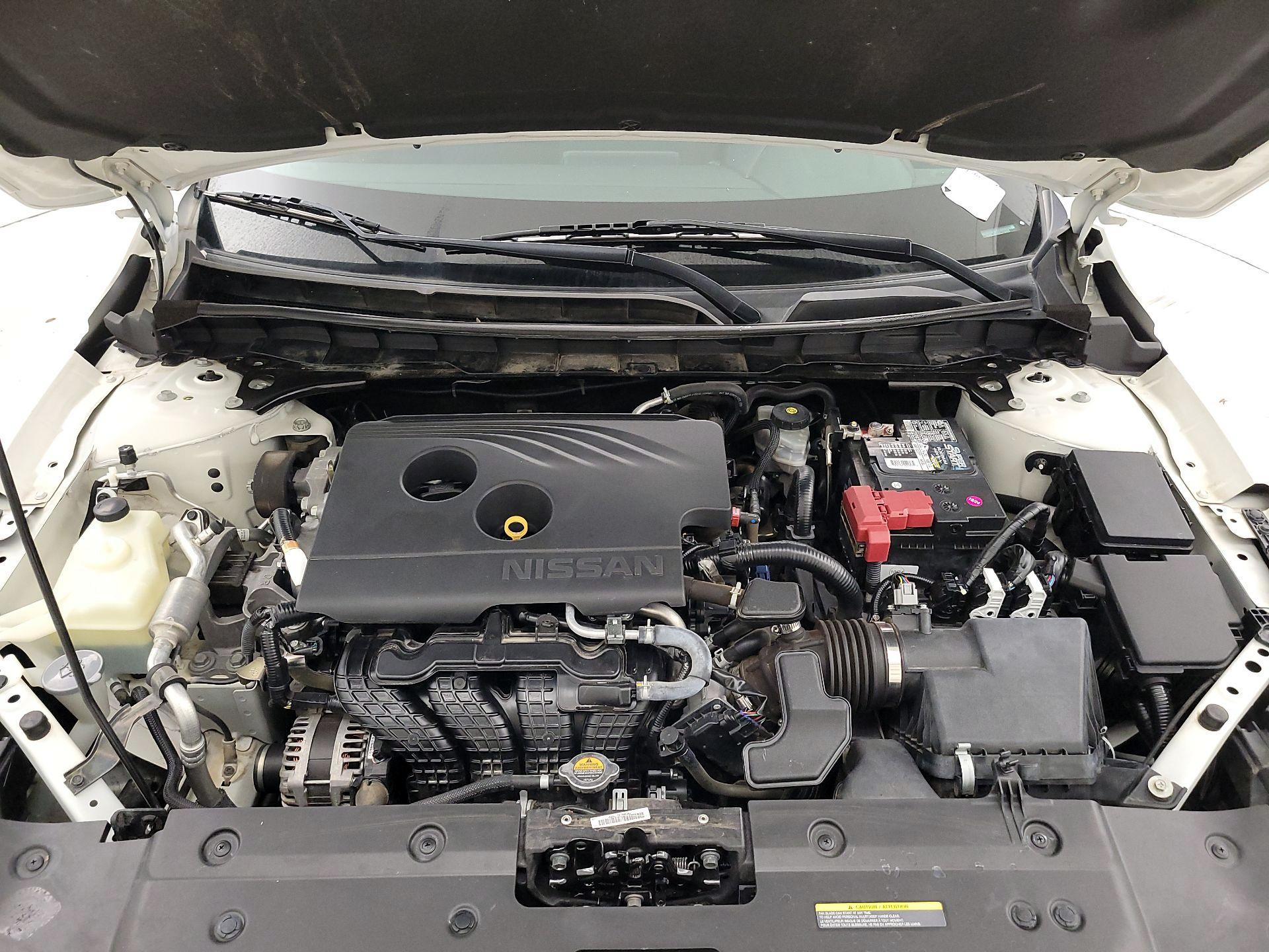 Thumbnail: 2019 Nissan Altima - 18