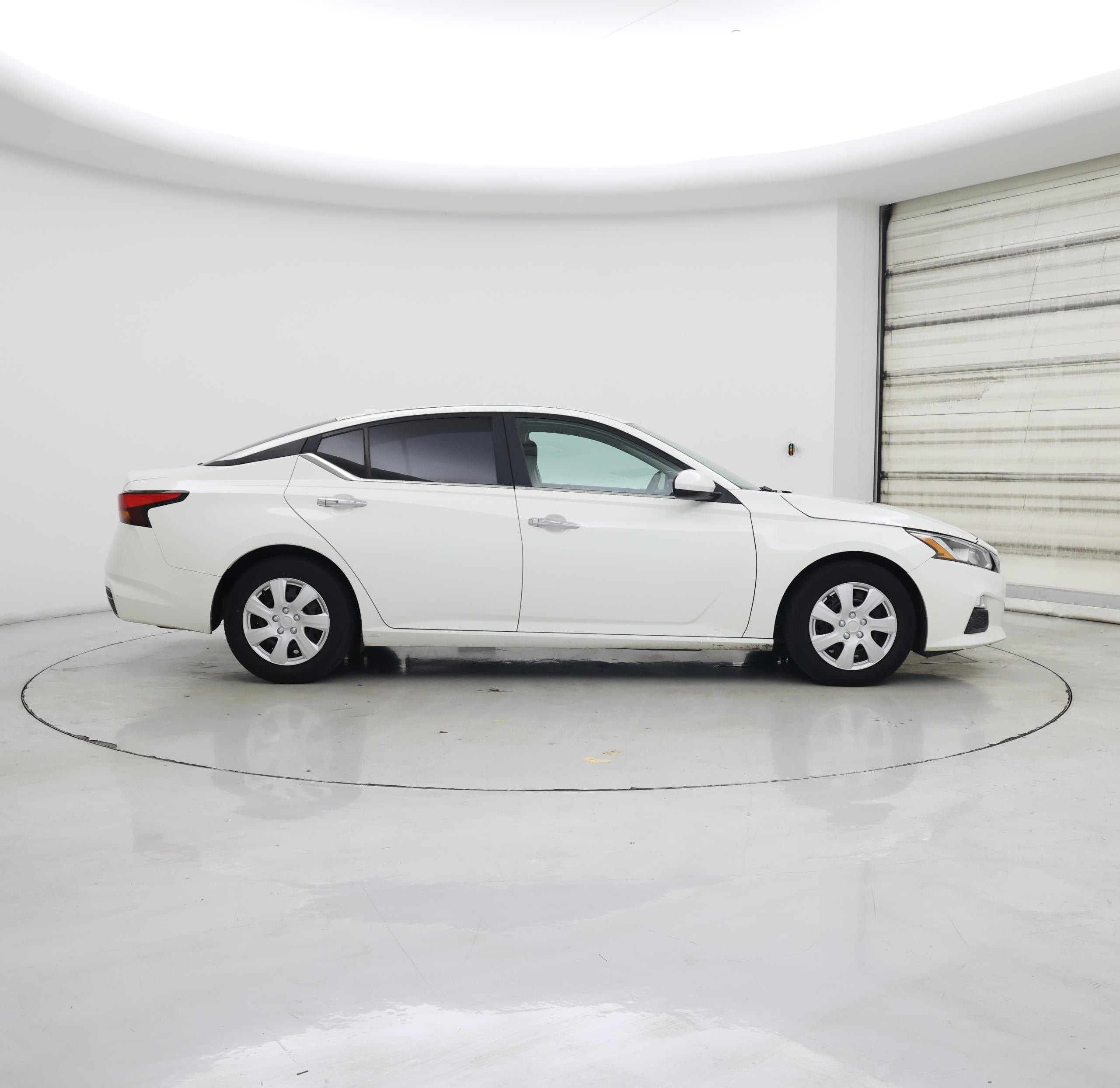 Thumbnail: 2019 Nissan Altima - 7