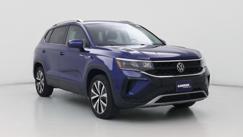 2024 Volkswagen Taos SE Hero Image