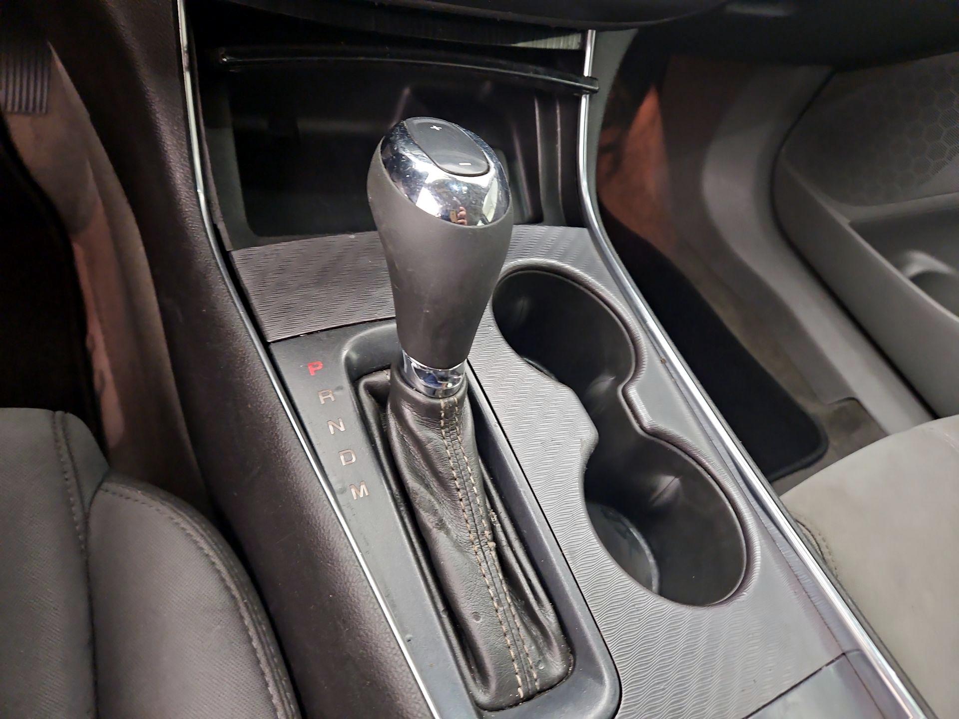 Thumbnail: 2014 Chevrolet Impala - 16