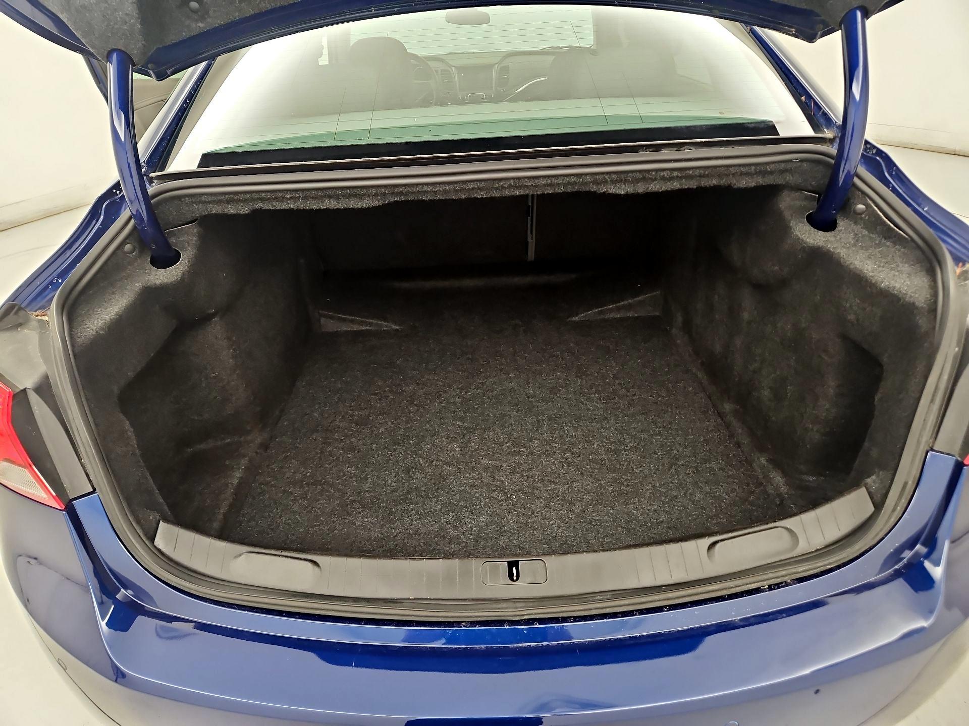 Thumbnail: 2014 Chevrolet Impala - 19