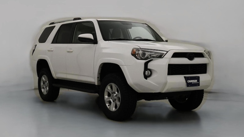 2017 Toyota 4Runner SR5 Hero Image