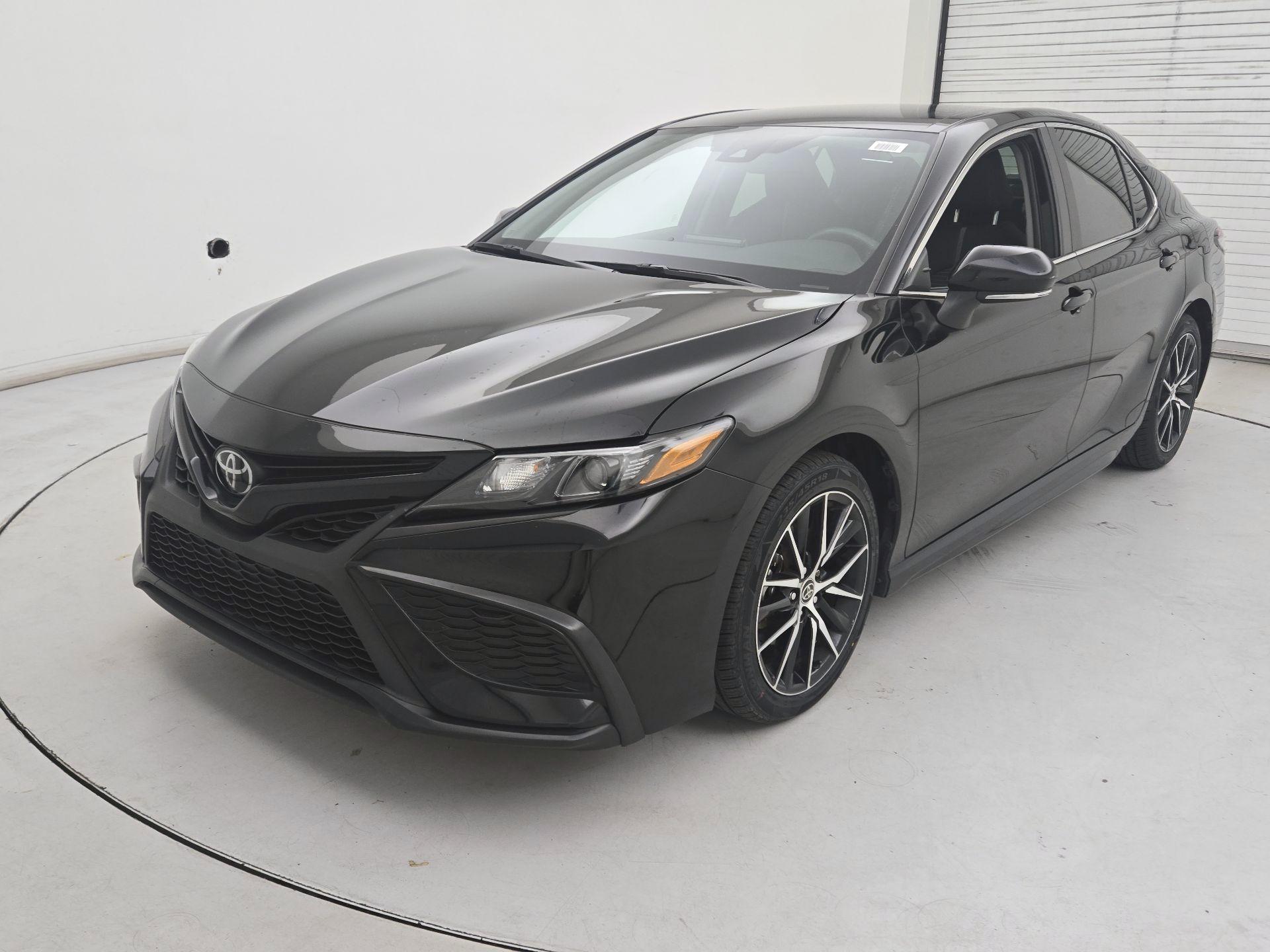 Thumbnail: 2023 Toyota Camry - 3