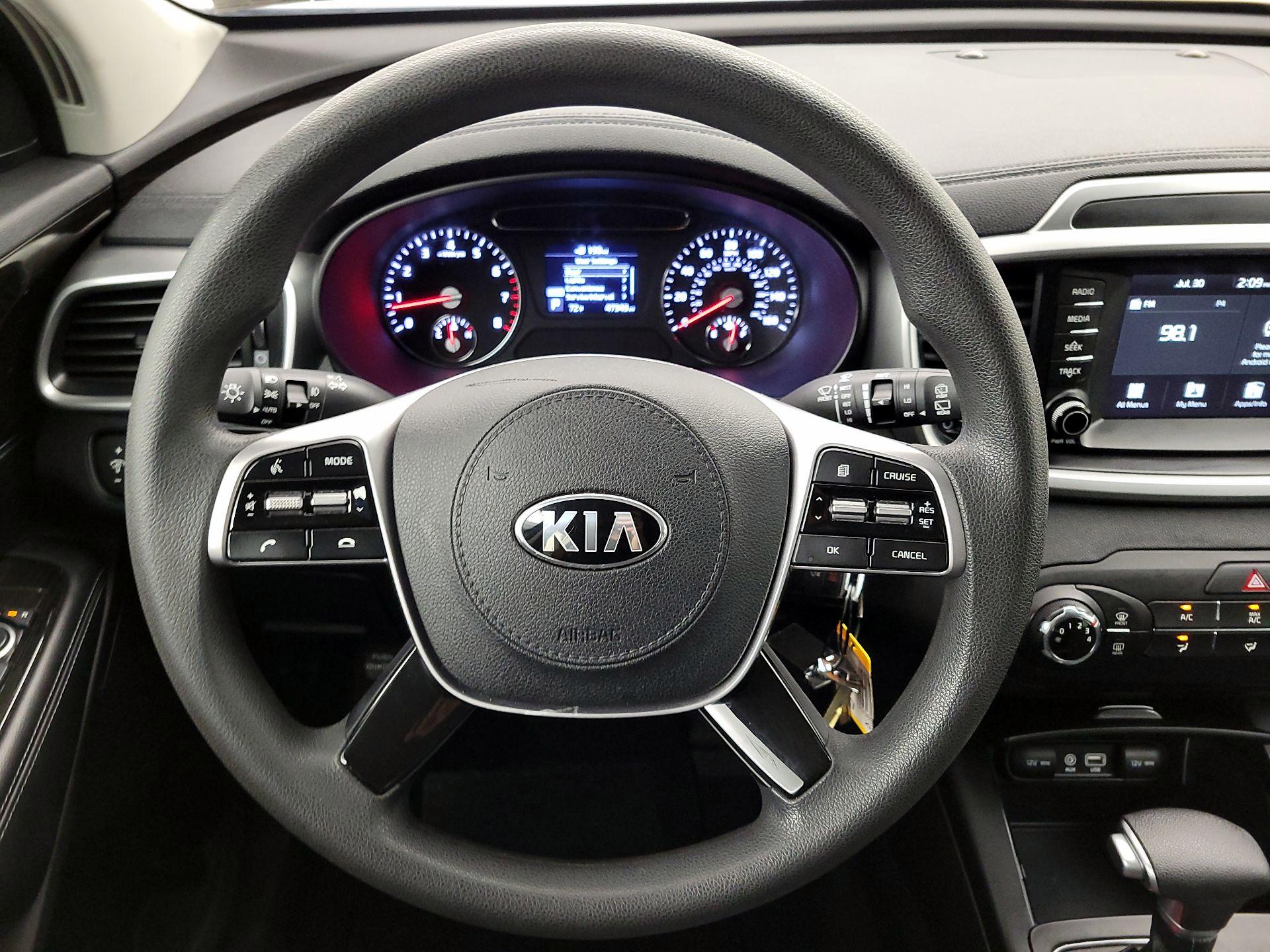 Thumbnail: 2020 Kia Sorento - 10