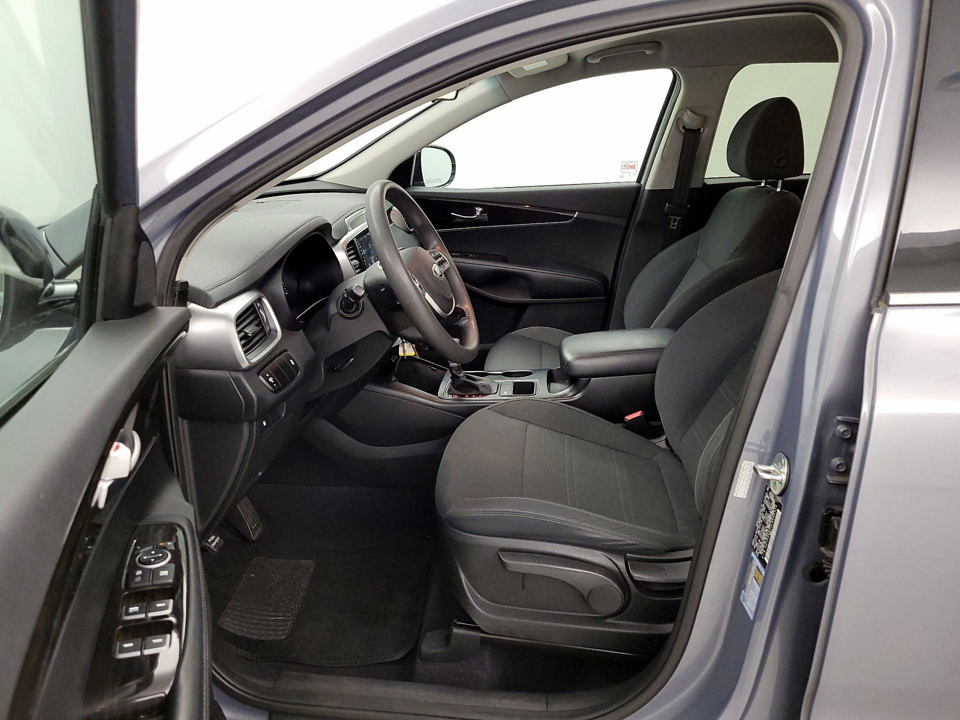 Thumbnail: 2020 Kia Sorento - 11
