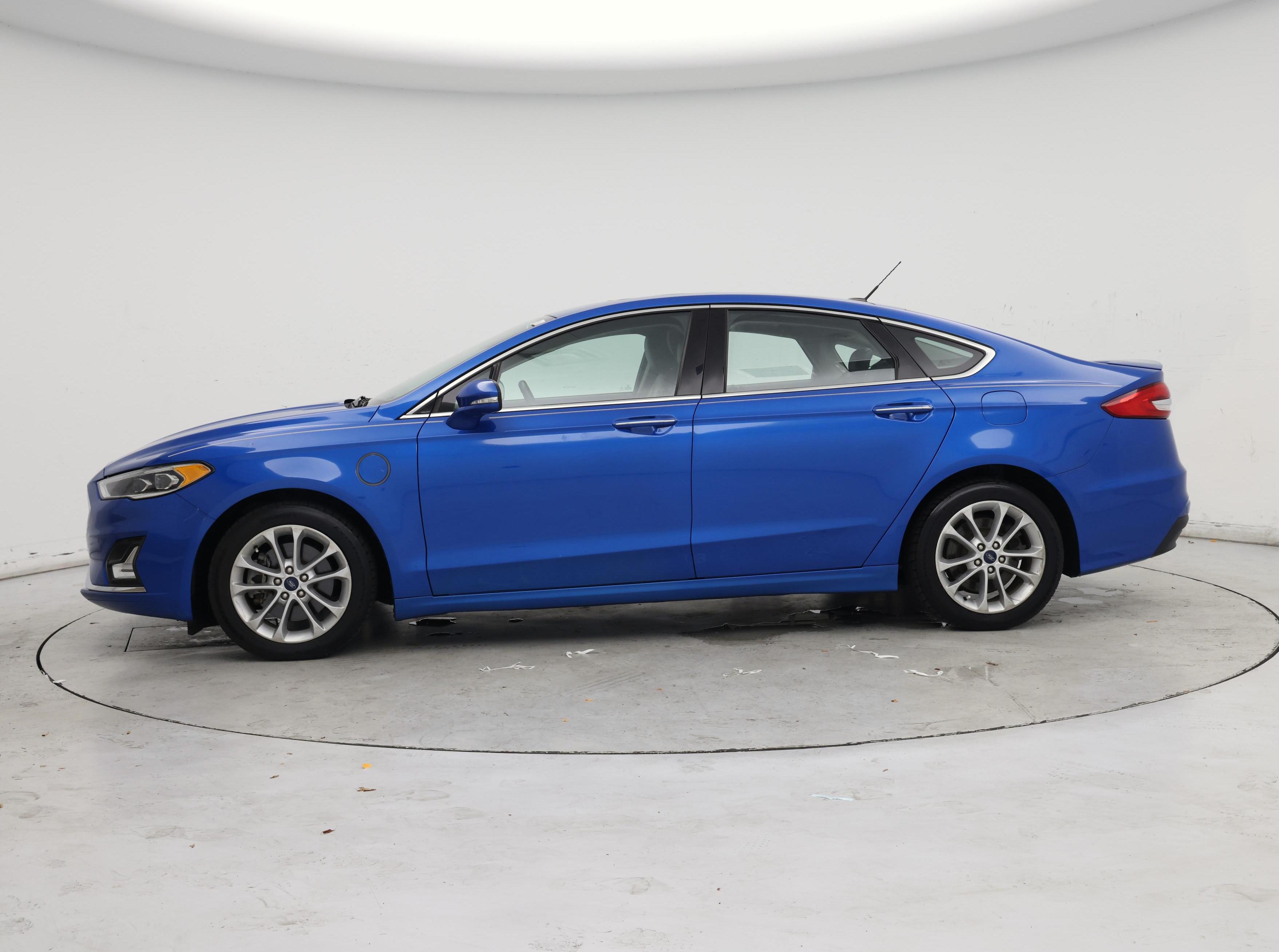 Thumbnail: 2019 Ford Fusion - 3