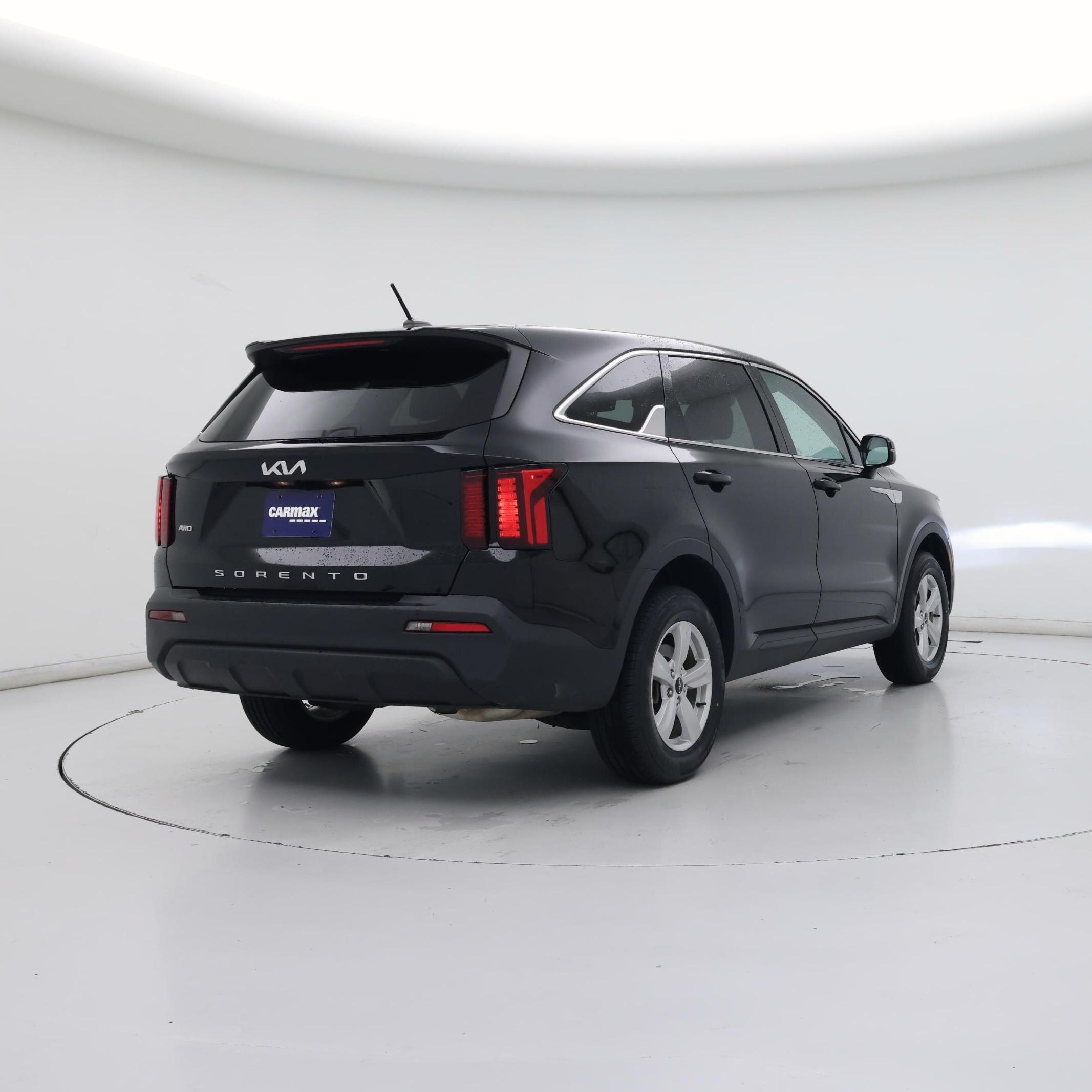 Thumbnail: 2022 Kia Sorento - 8