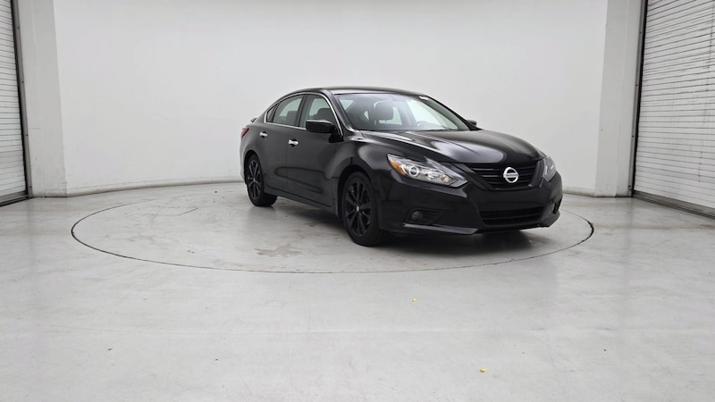2018 Nissan Altima SR Hero Image