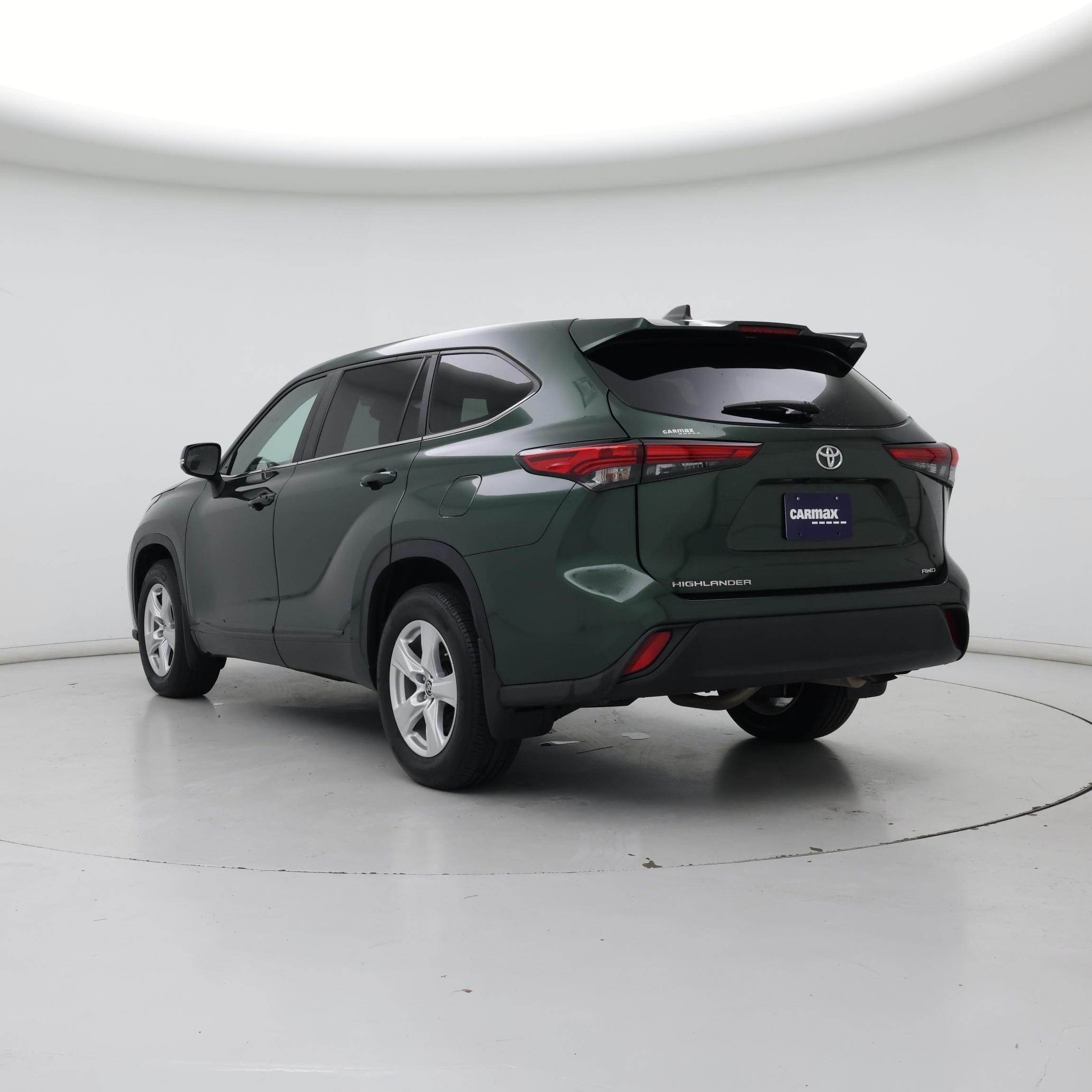 Thumbnail: 2023 Toyota Highlander - 2