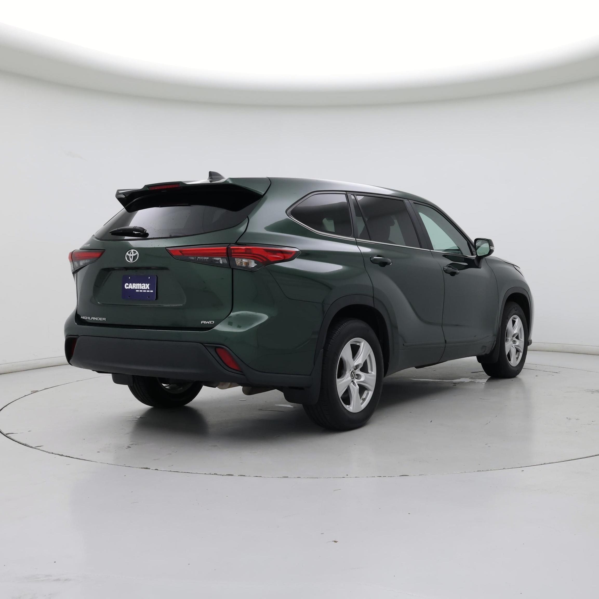 Thumbnail: 2023 Toyota Highlander - 8