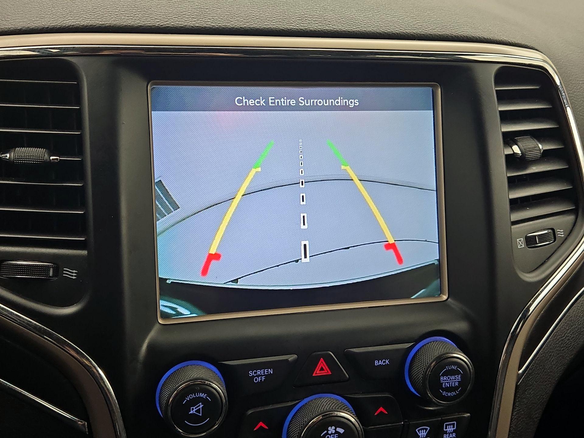 Thumbnail: 2015 Jeep Grand Cherokee - 14