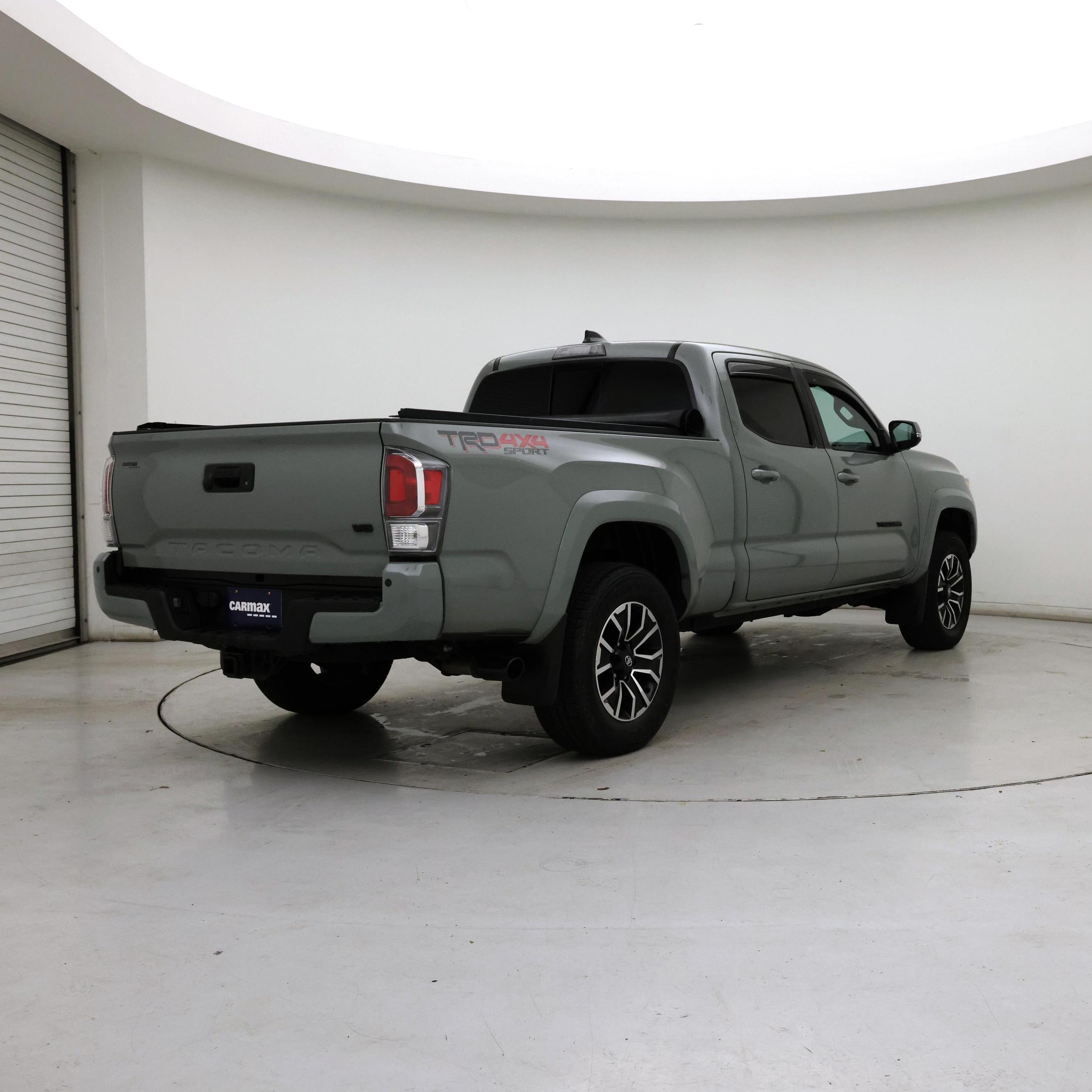Thumbnail: 2022 Toyota Tacoma - 8