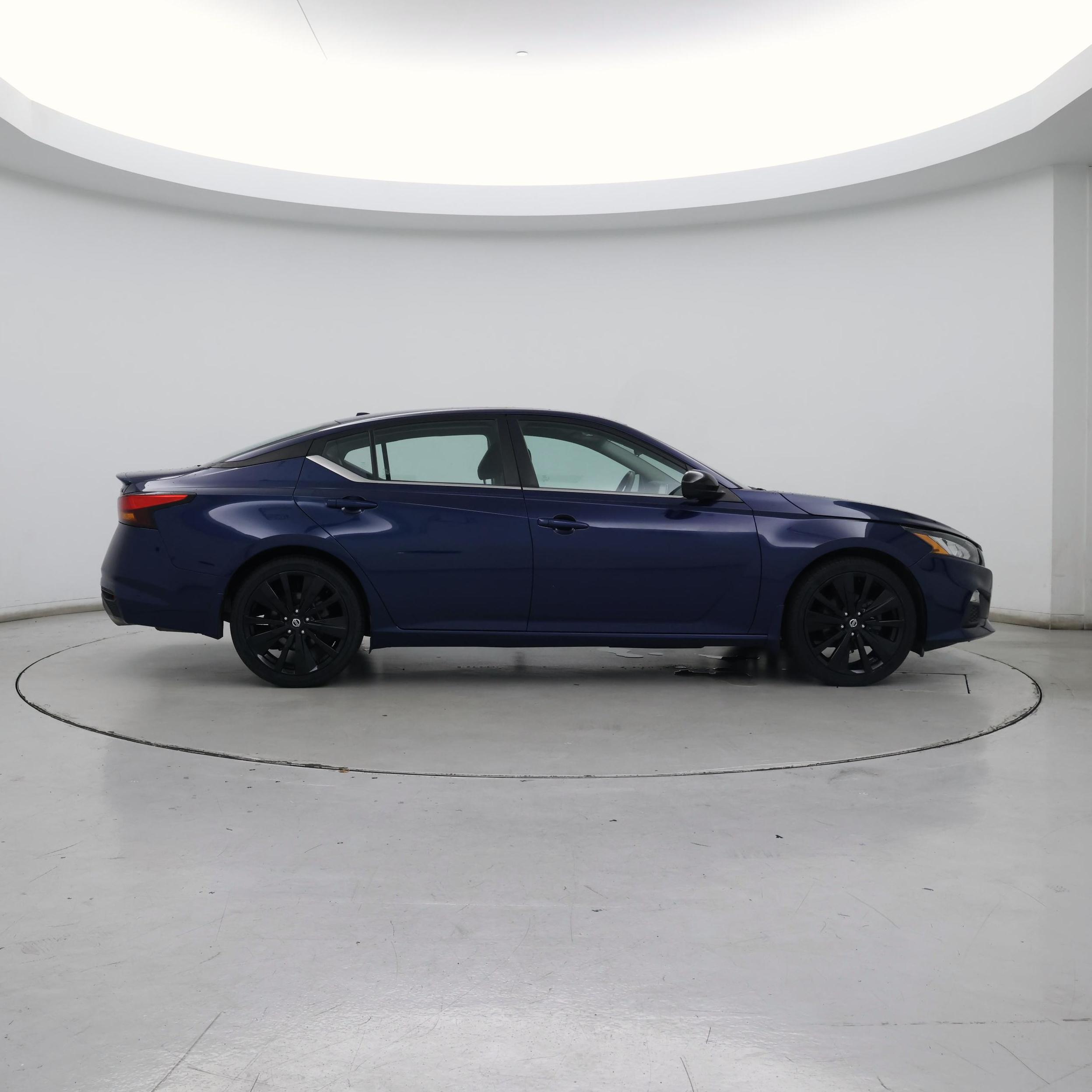Thumbnail: 2020 Nissan Altima - 7