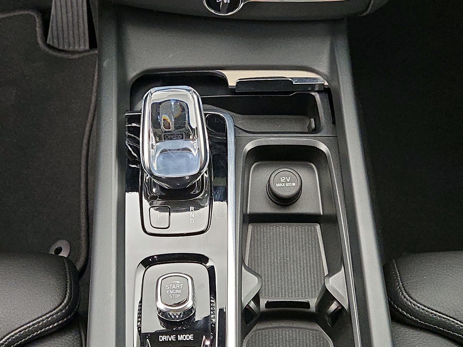 Thumbnail: 2020 Volvo XC60 - 18
