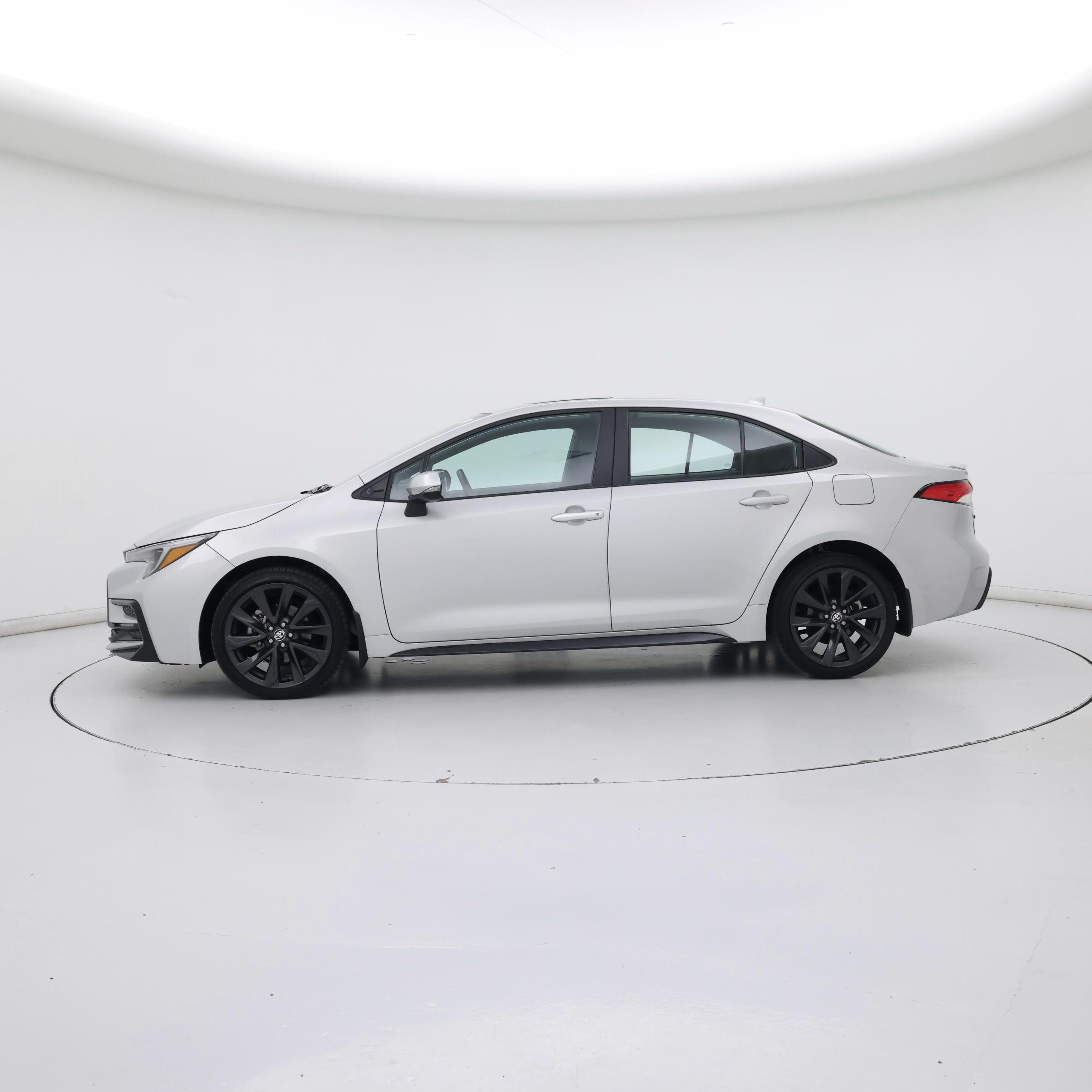 Thumbnail: 2023 Toyota Corolla - 3