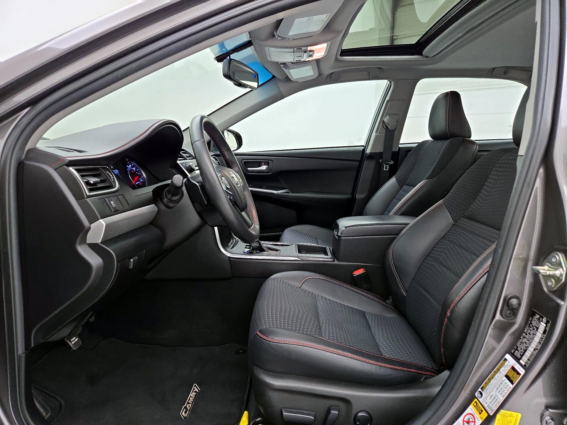 Thumbnail: 2015 Toyota Camry - 11