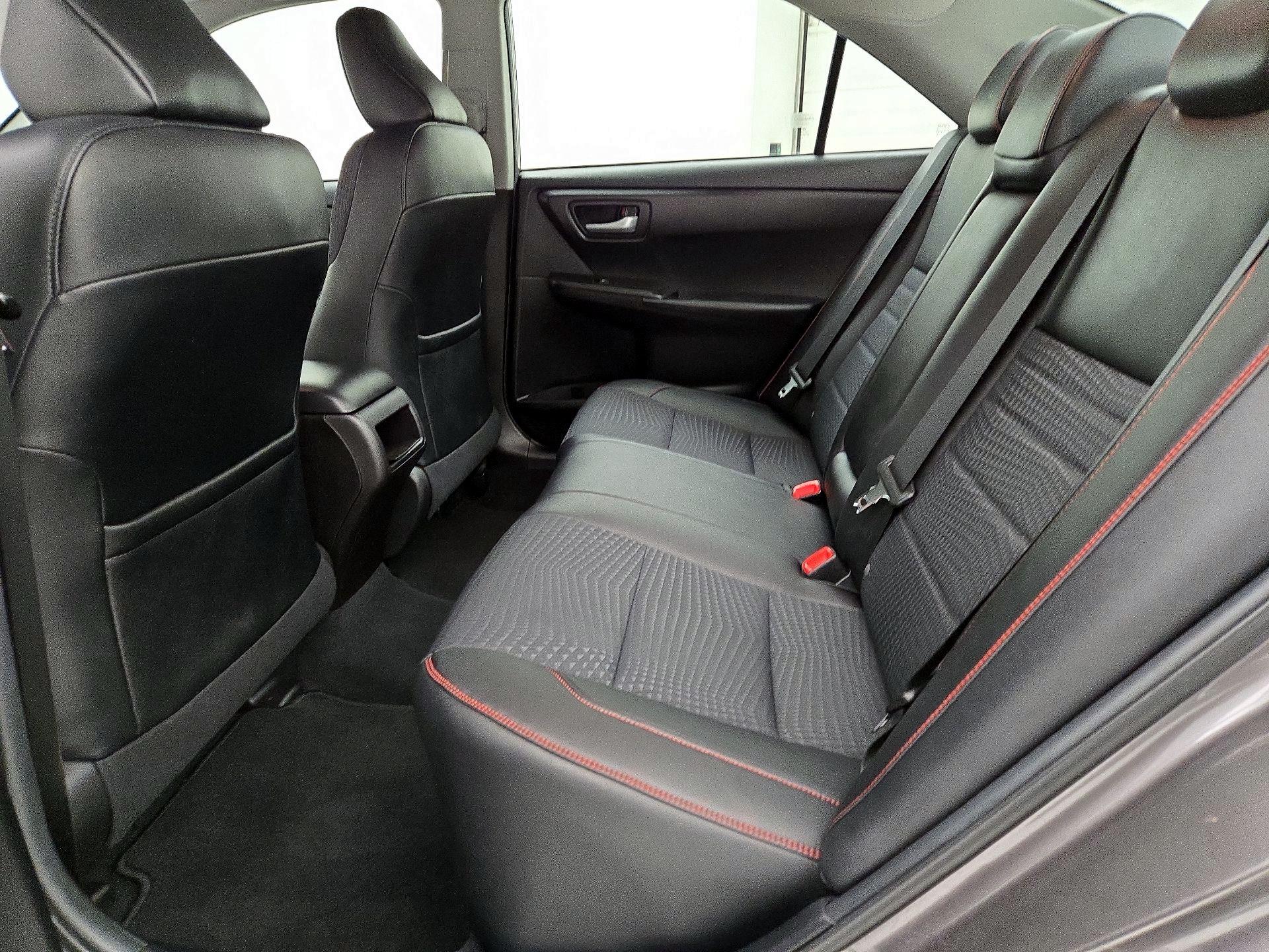 Thumbnail: 2015 Toyota Camry - 20
