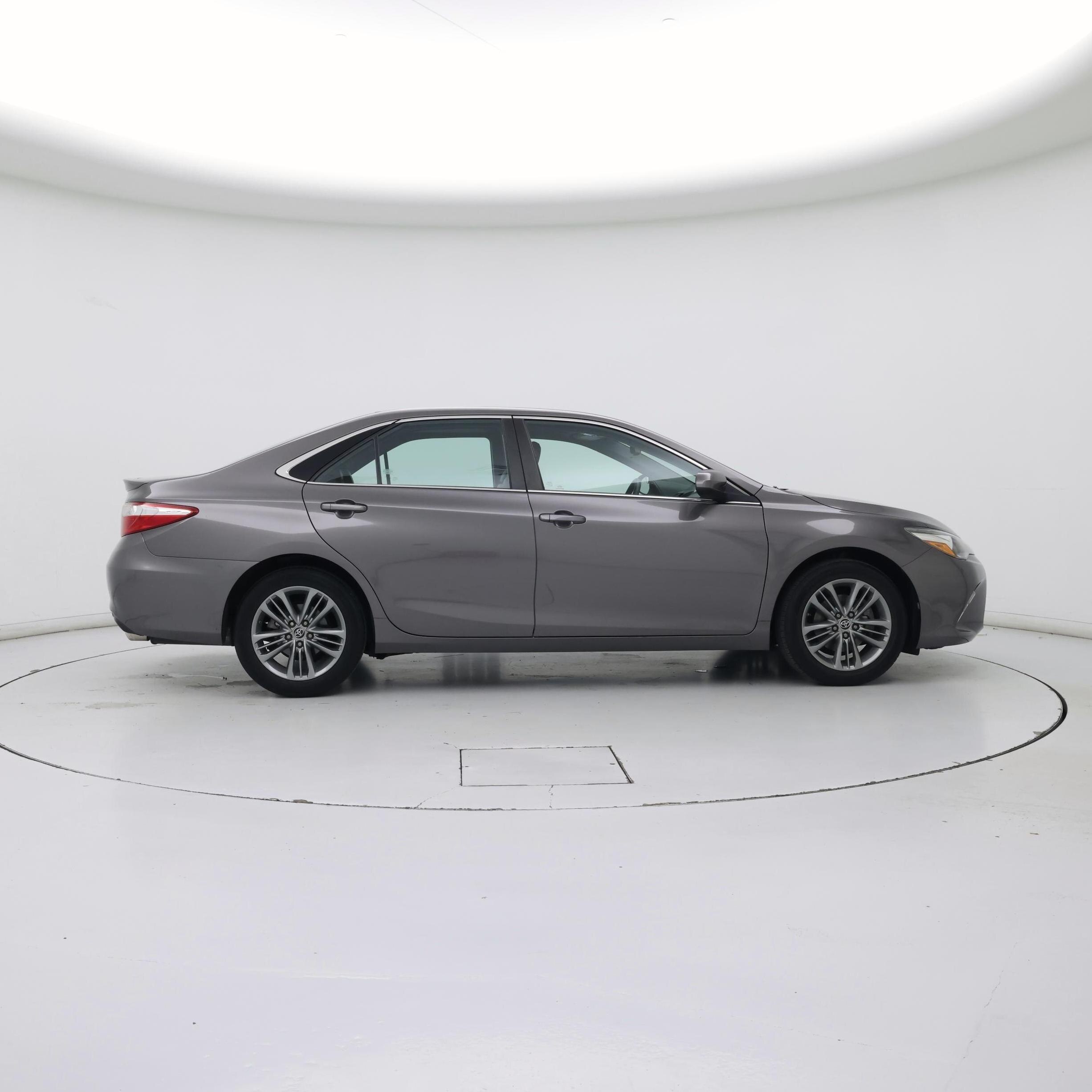 Thumbnail: 2015 Toyota Camry - 7