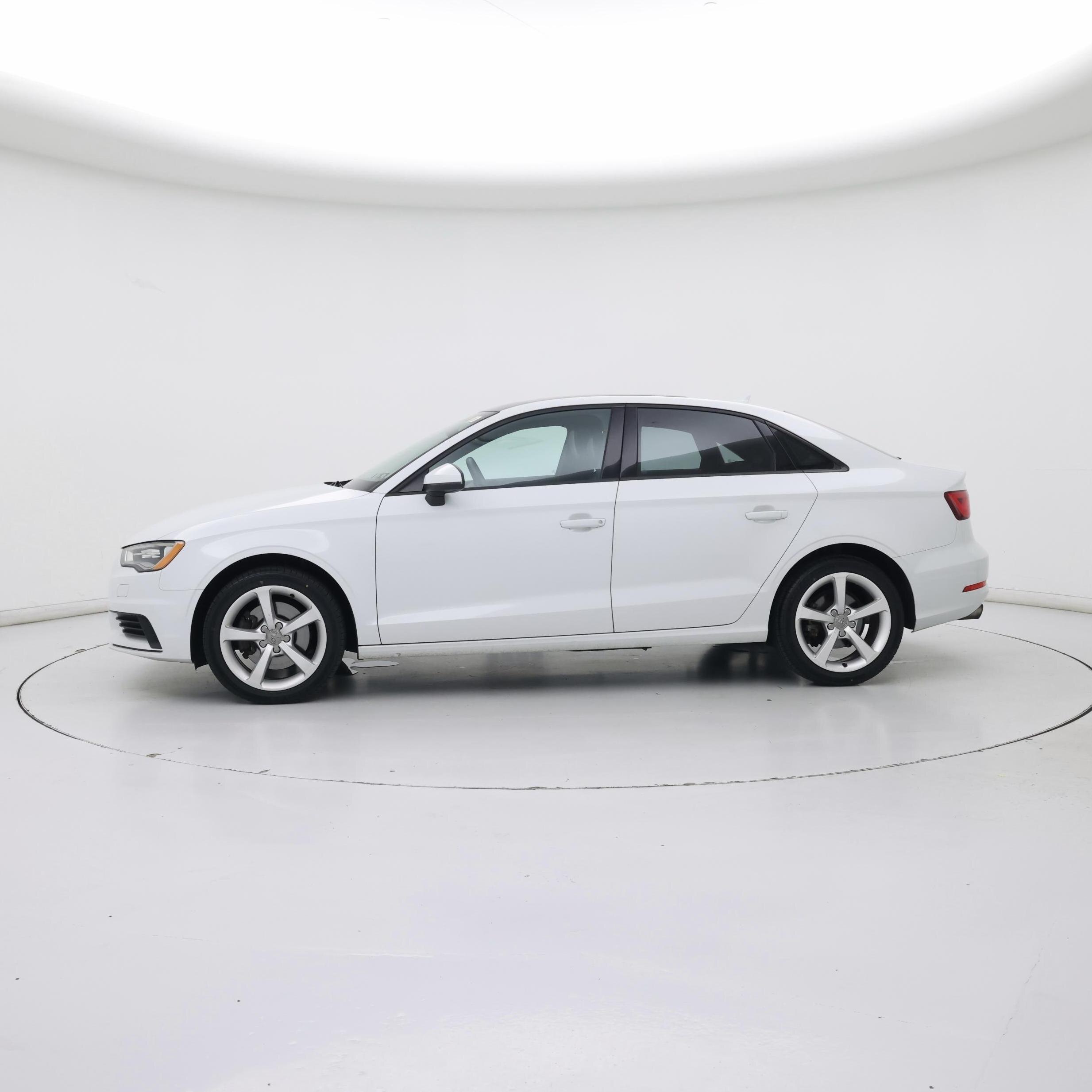Thumbnail: 2015 Audi A3 - 3
