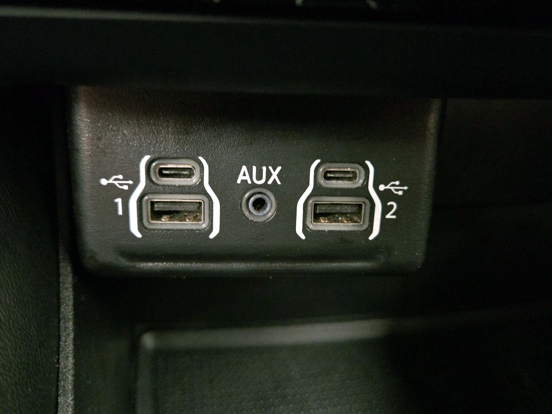 Thumbnail: 2022 Dodge Durango - 18