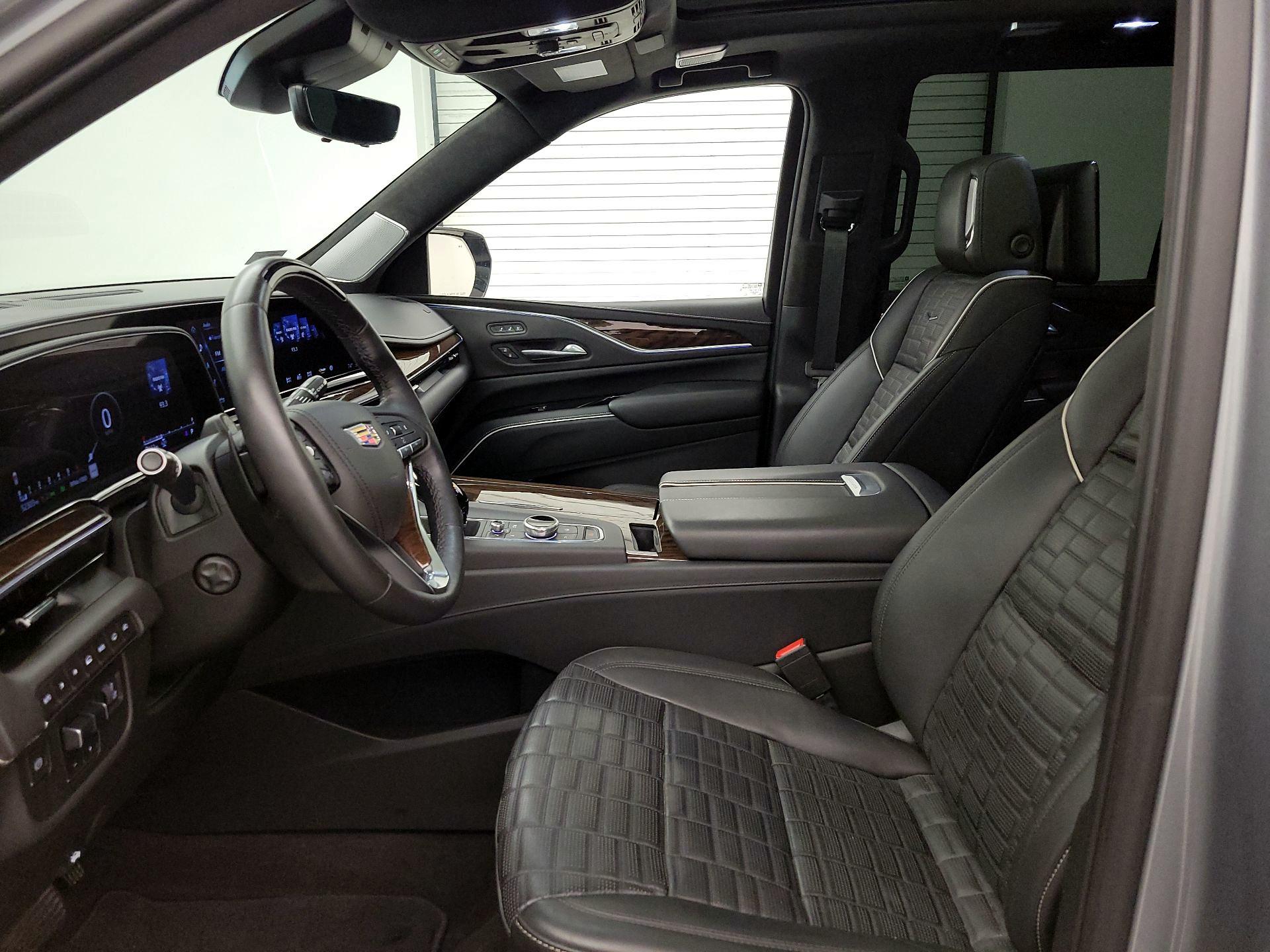 Thumbnail: 2023 Cadillac Escalade - 11