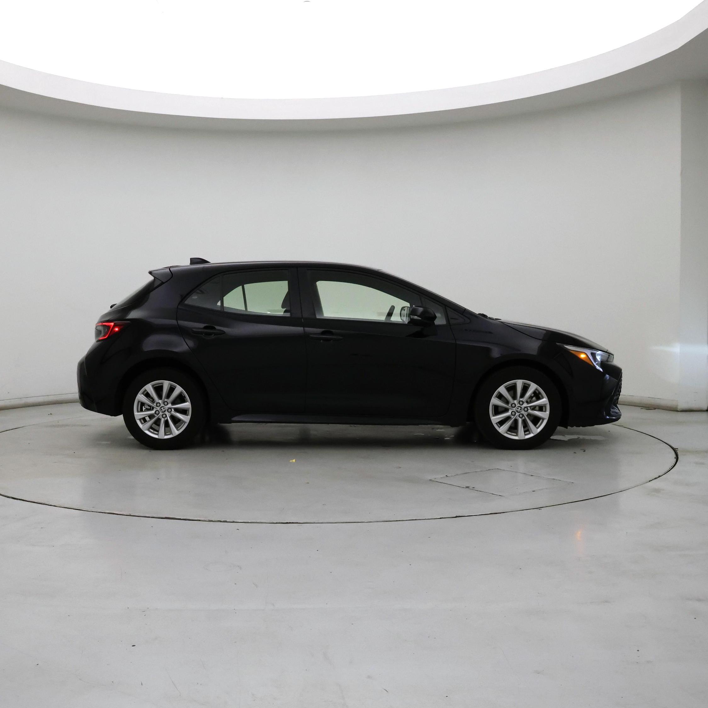 Thumbnail: 2023 Toyota Corolla - 7