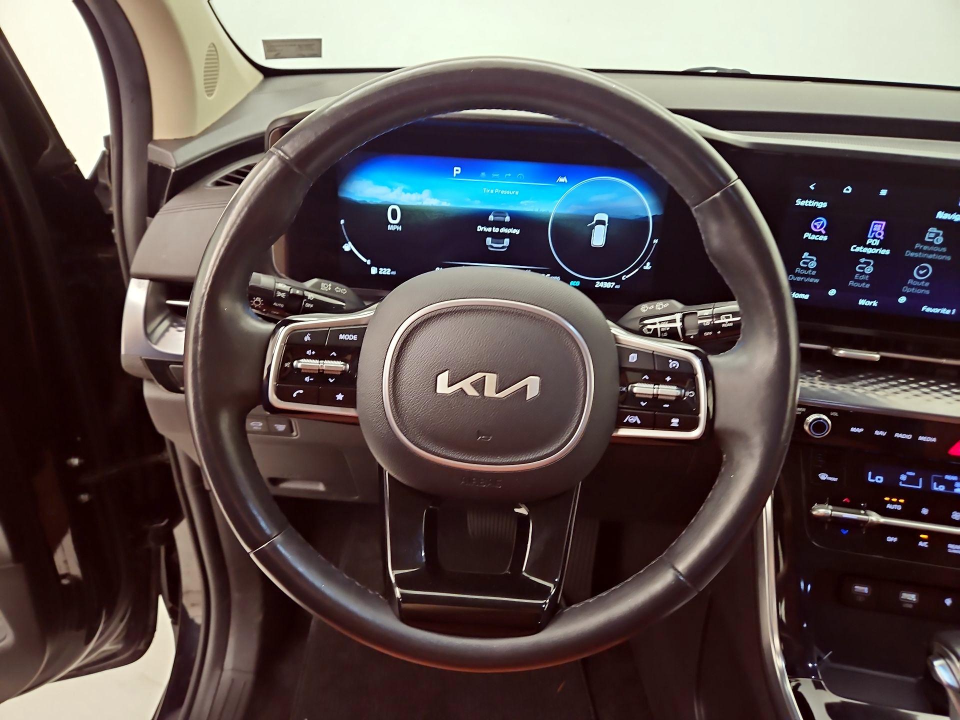 Thumbnail: 2022 Kia Carnival - 10