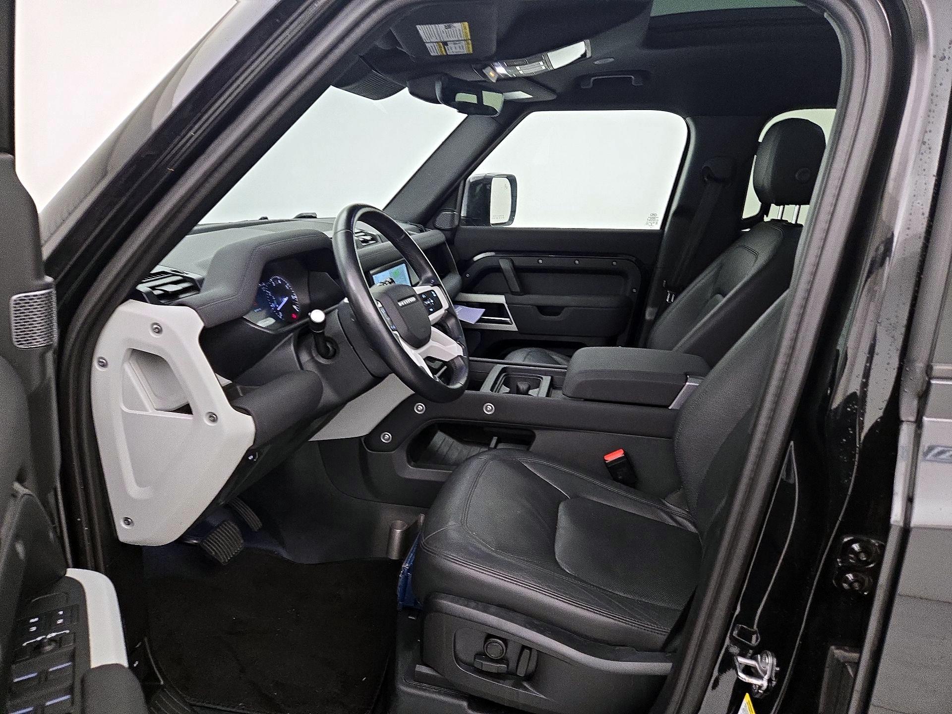 Thumbnail: 2023 Land Rover Defender - 9