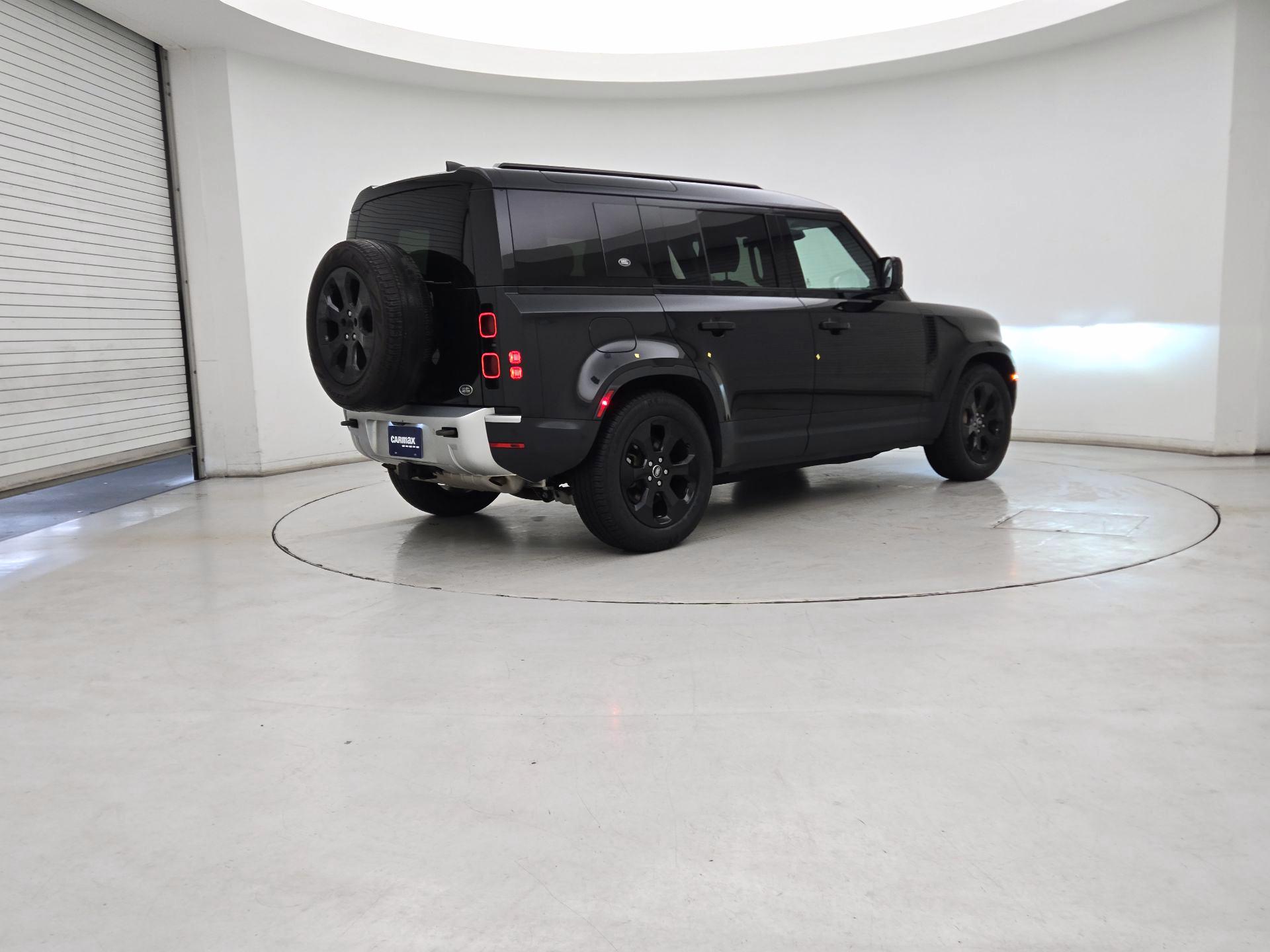 Thumbnail: 2023 Land Rover Defender - 5