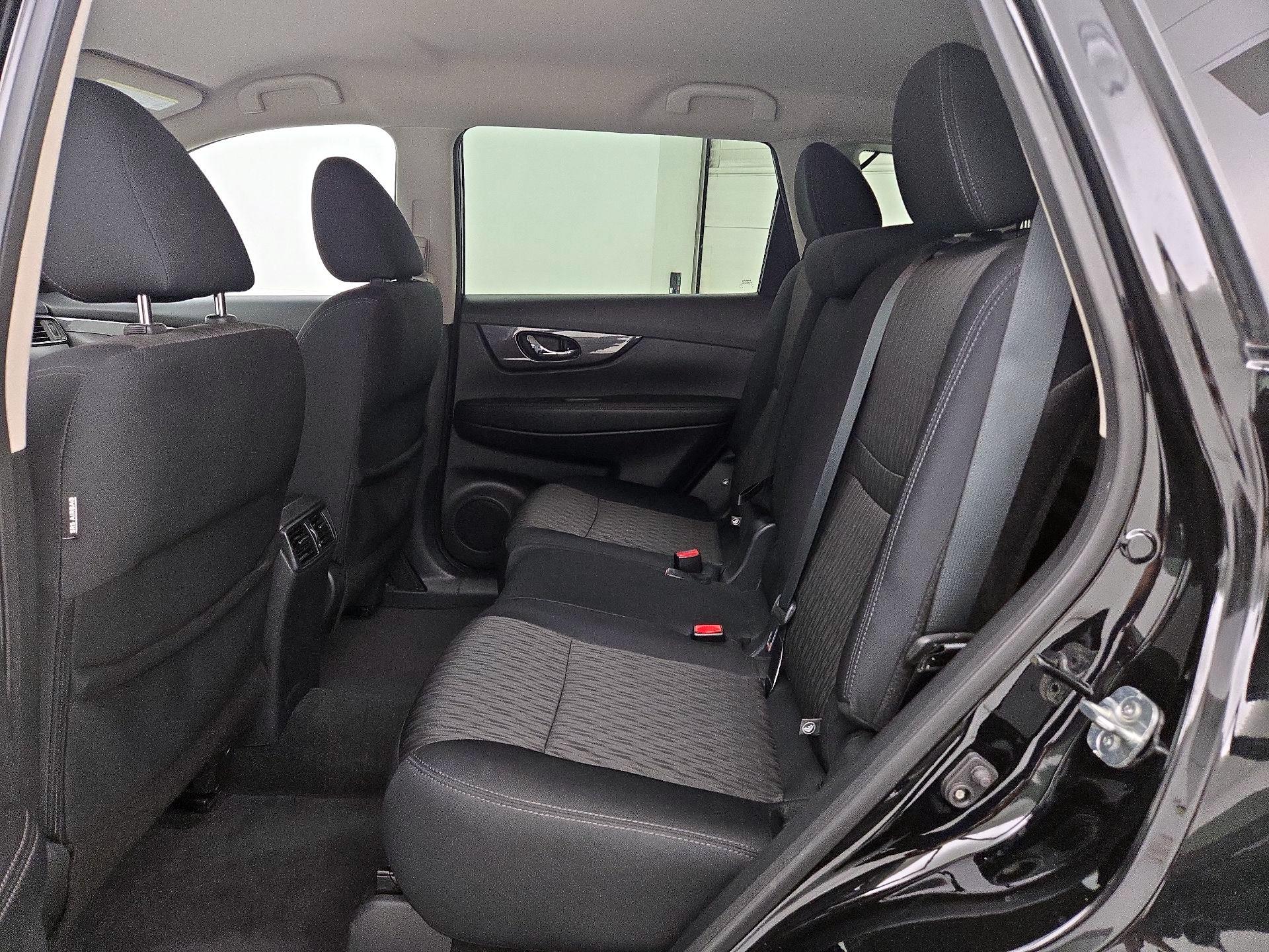 Thumbnail: 2019 Nissan Rogue - 20