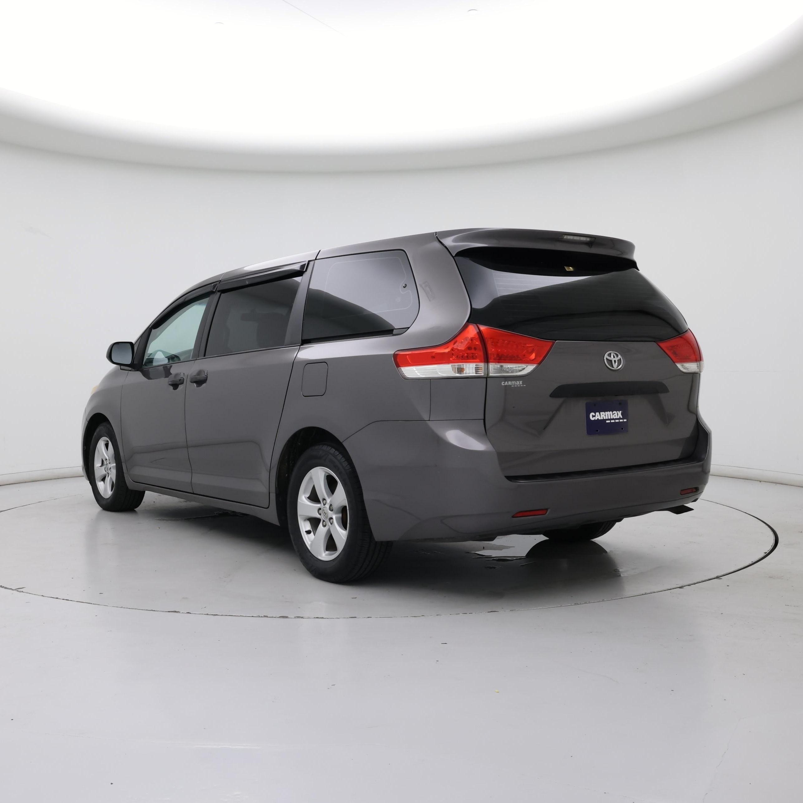 Thumbnail: 2014 Toyota Sienna - 2