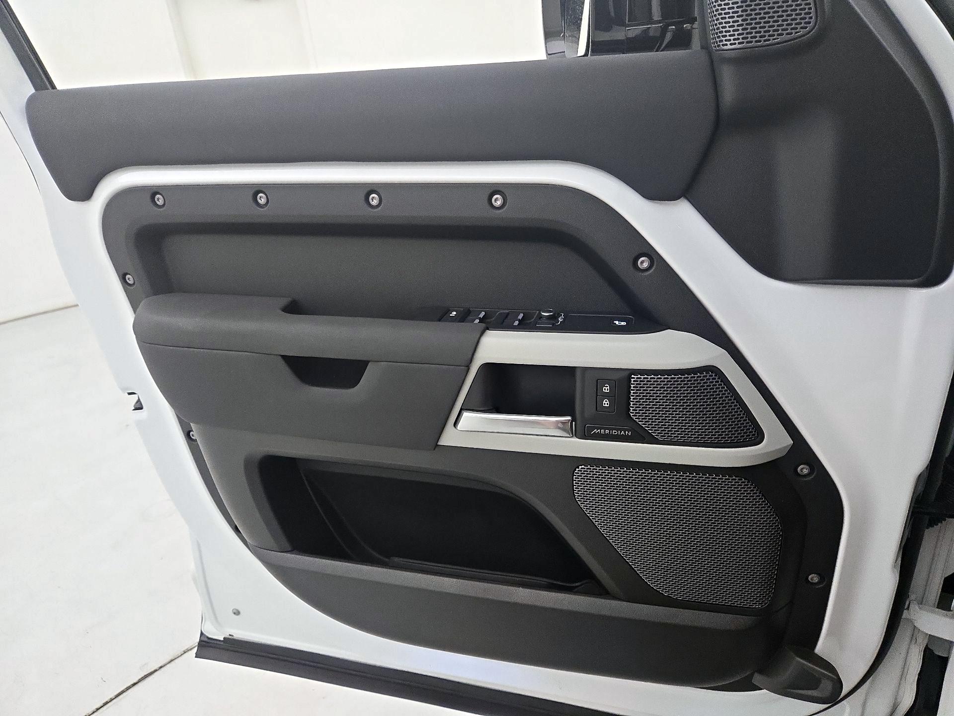 Thumbnail: 2023 Land Rover Defender - 12