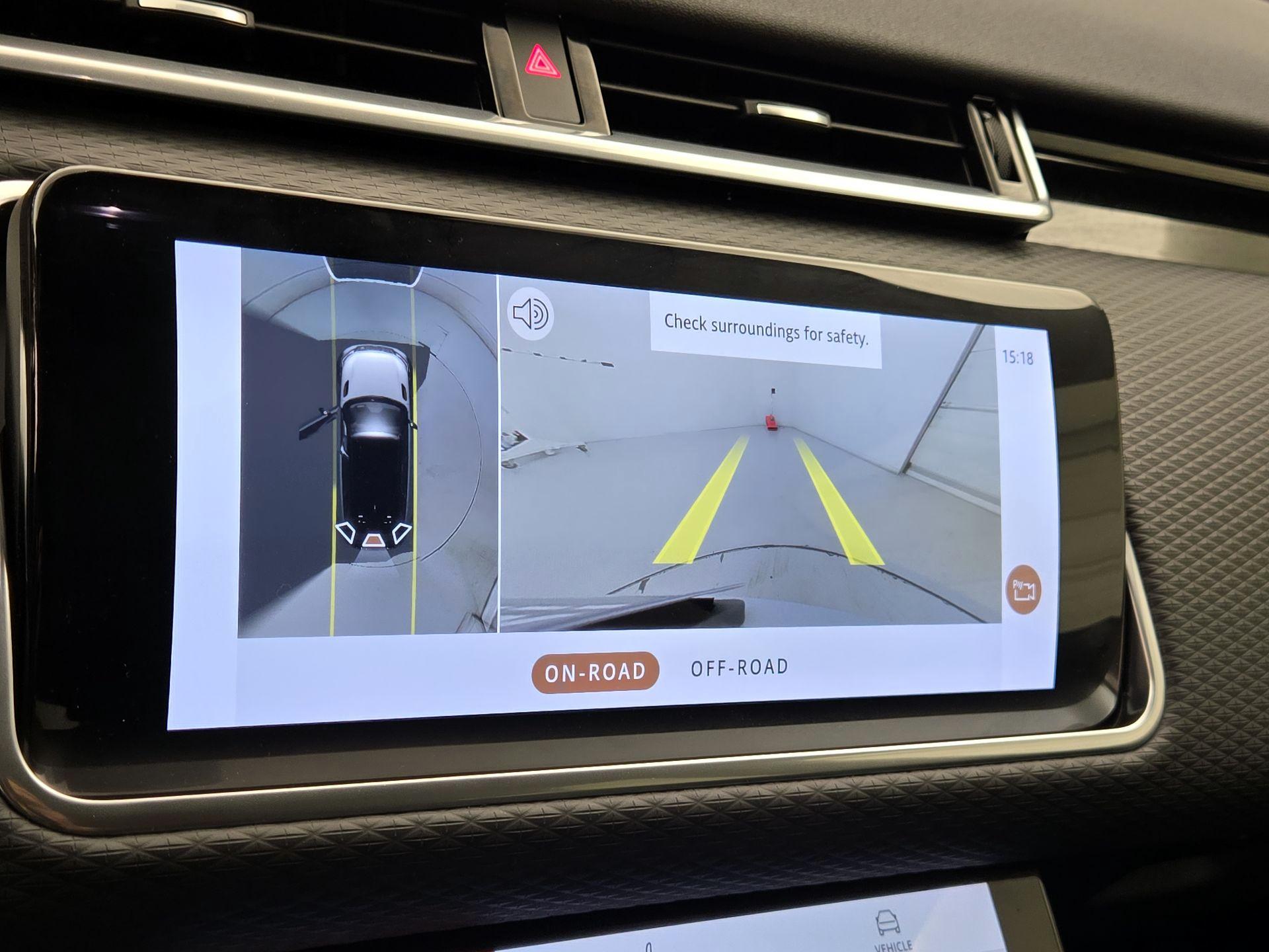 Thumbnail: 2021 Land Rover Range Rover Velar - 14