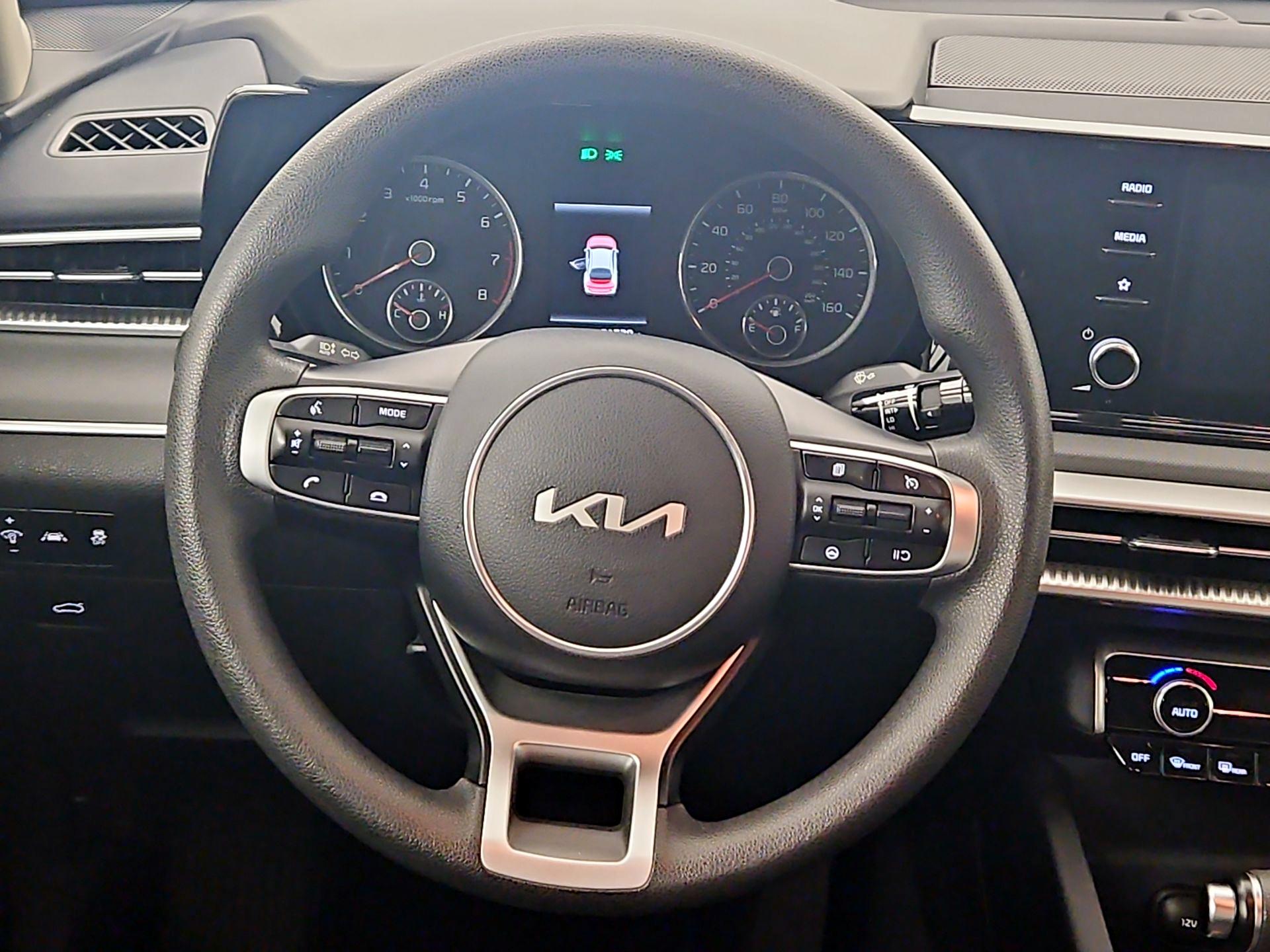 Thumbnail: 2022 Kia K5 - 10