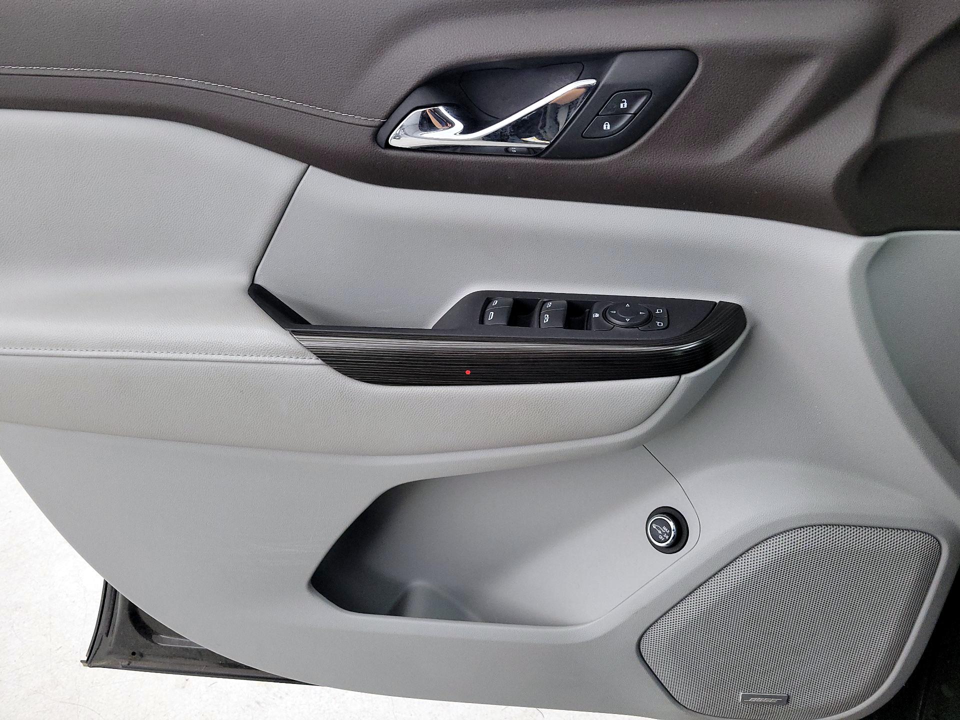 Thumbnail: 2022 GMC Acadia - 12