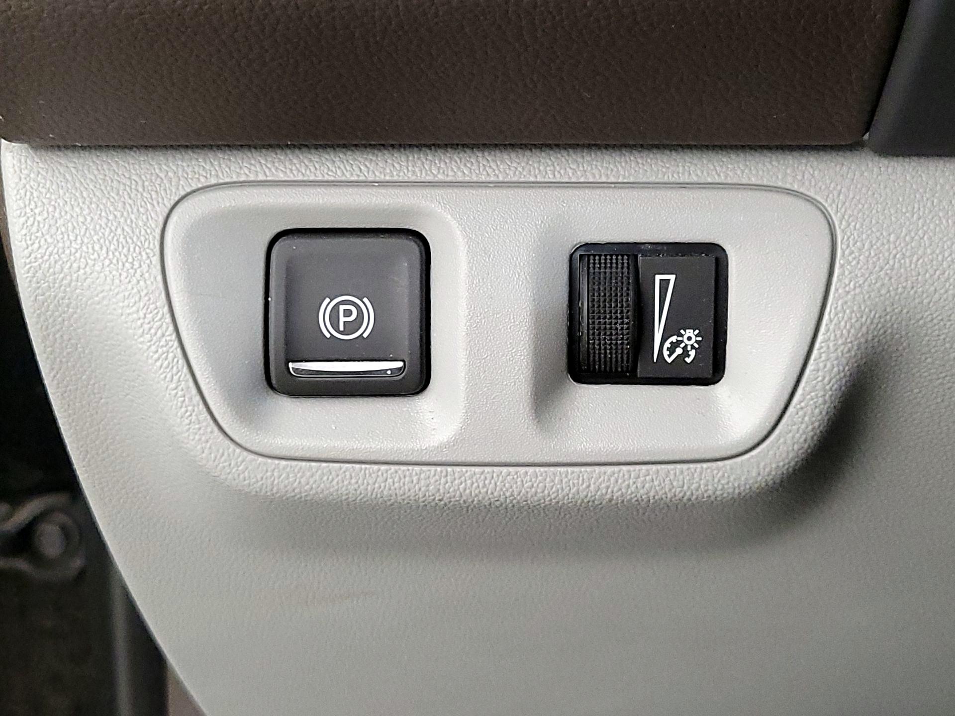 Thumbnail: 2022 GMC Acadia - 13