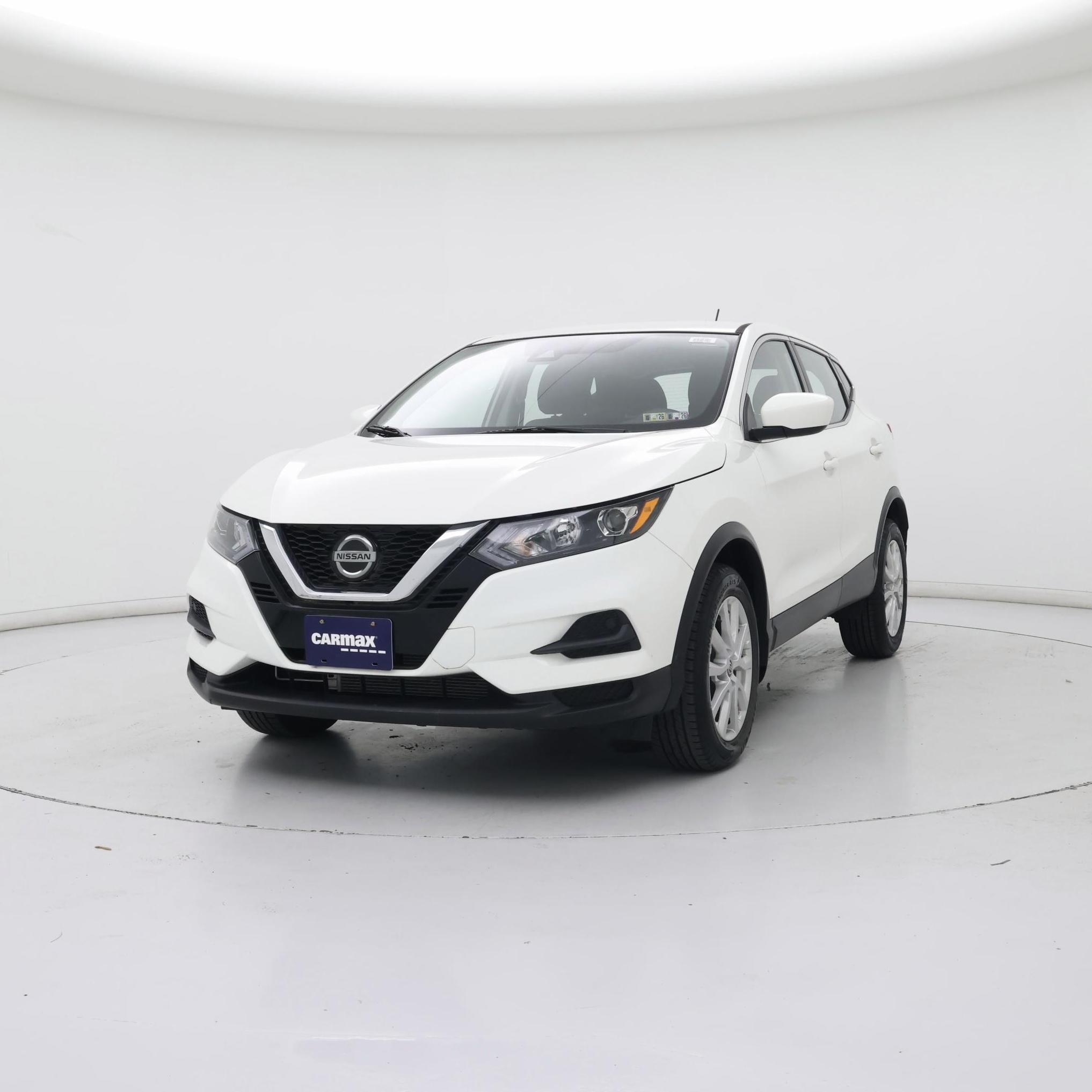 Thumbnail: 2022 Nissan Rogue Sport - 4