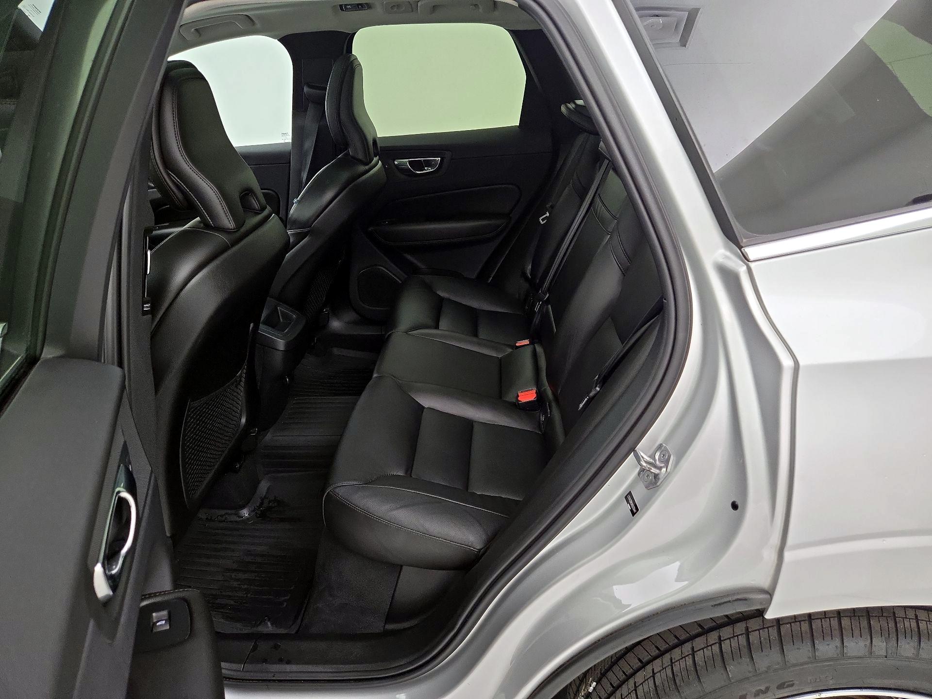 Thumbnail: 2019 Volvo XC60 - 20