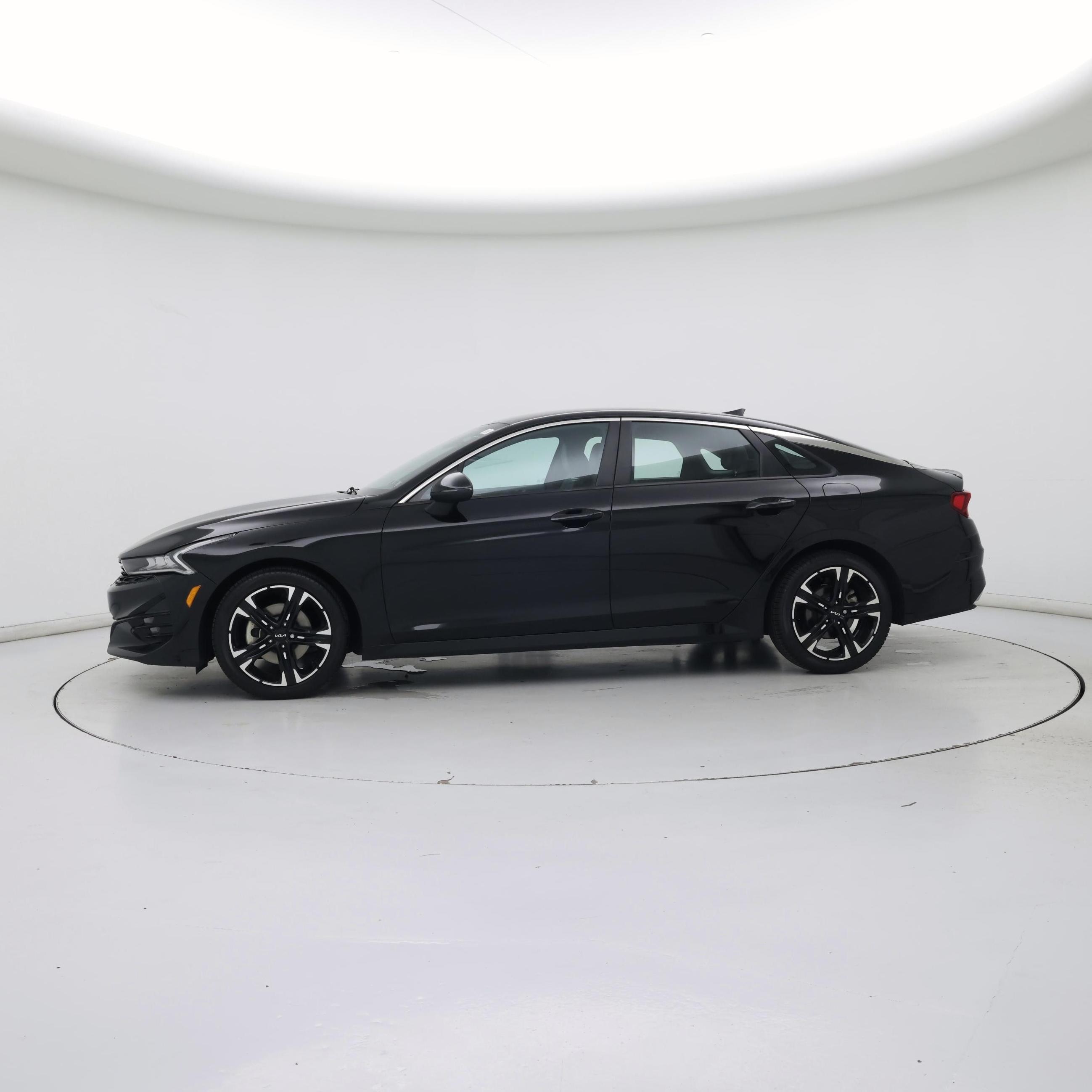 Thumbnail: 2022 Kia K5 - 3