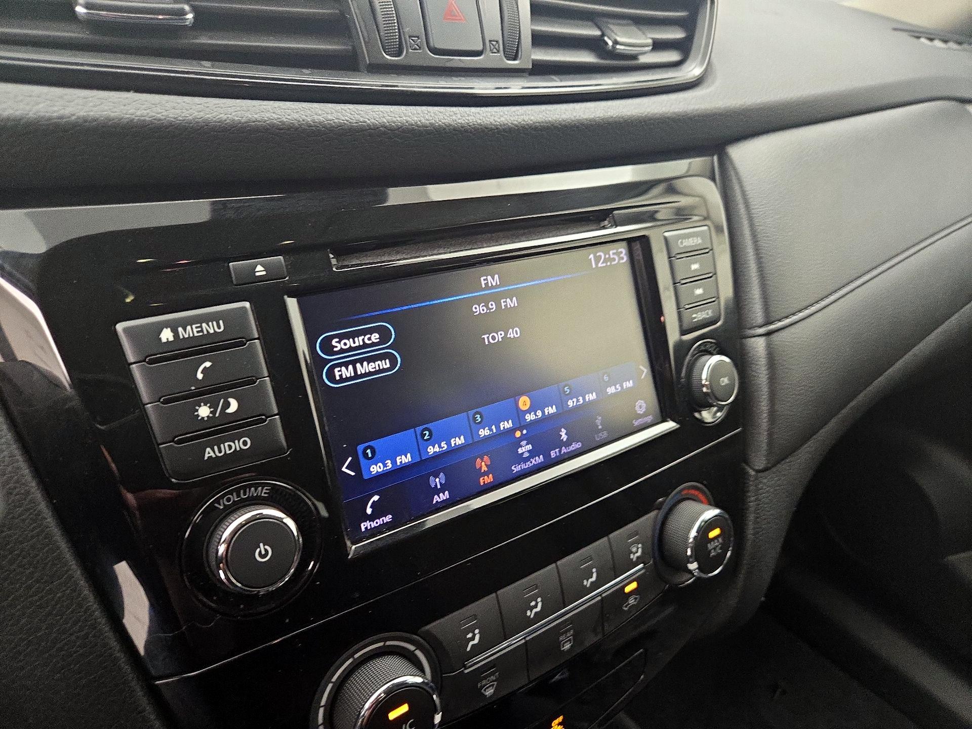 Thumbnail: 2019 Nissan Rogue - 15