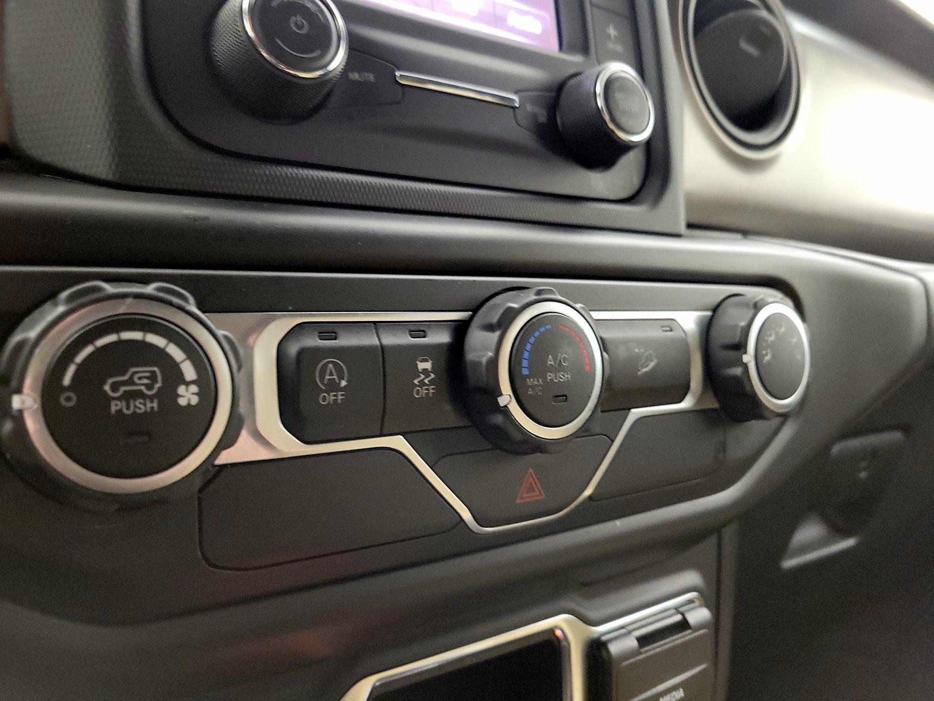 Thumbnail: 2020 Jeep Wrangler - 16
