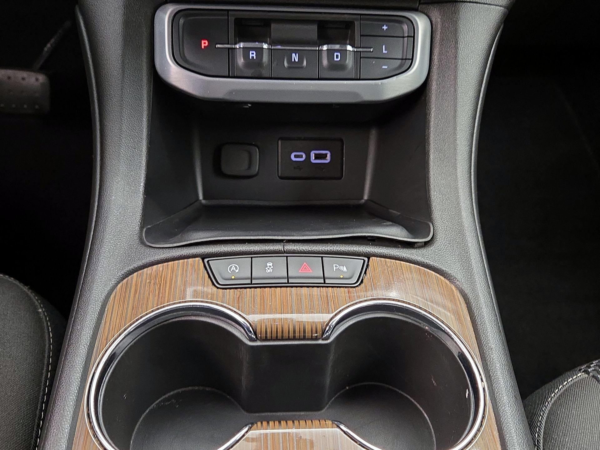 Thumbnail: 2021 GMC Acadia - 17