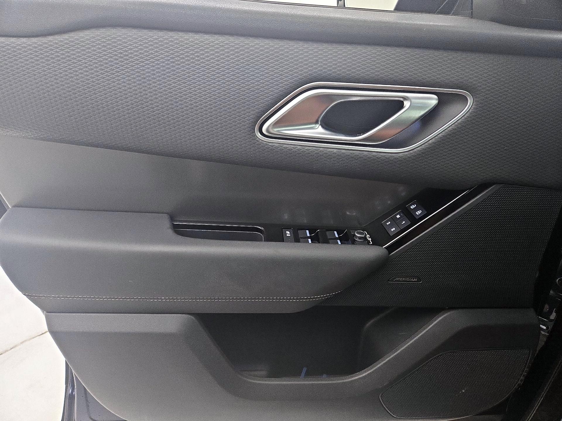 Thumbnail: 2023 Land Rover Range Rover Velar - 12