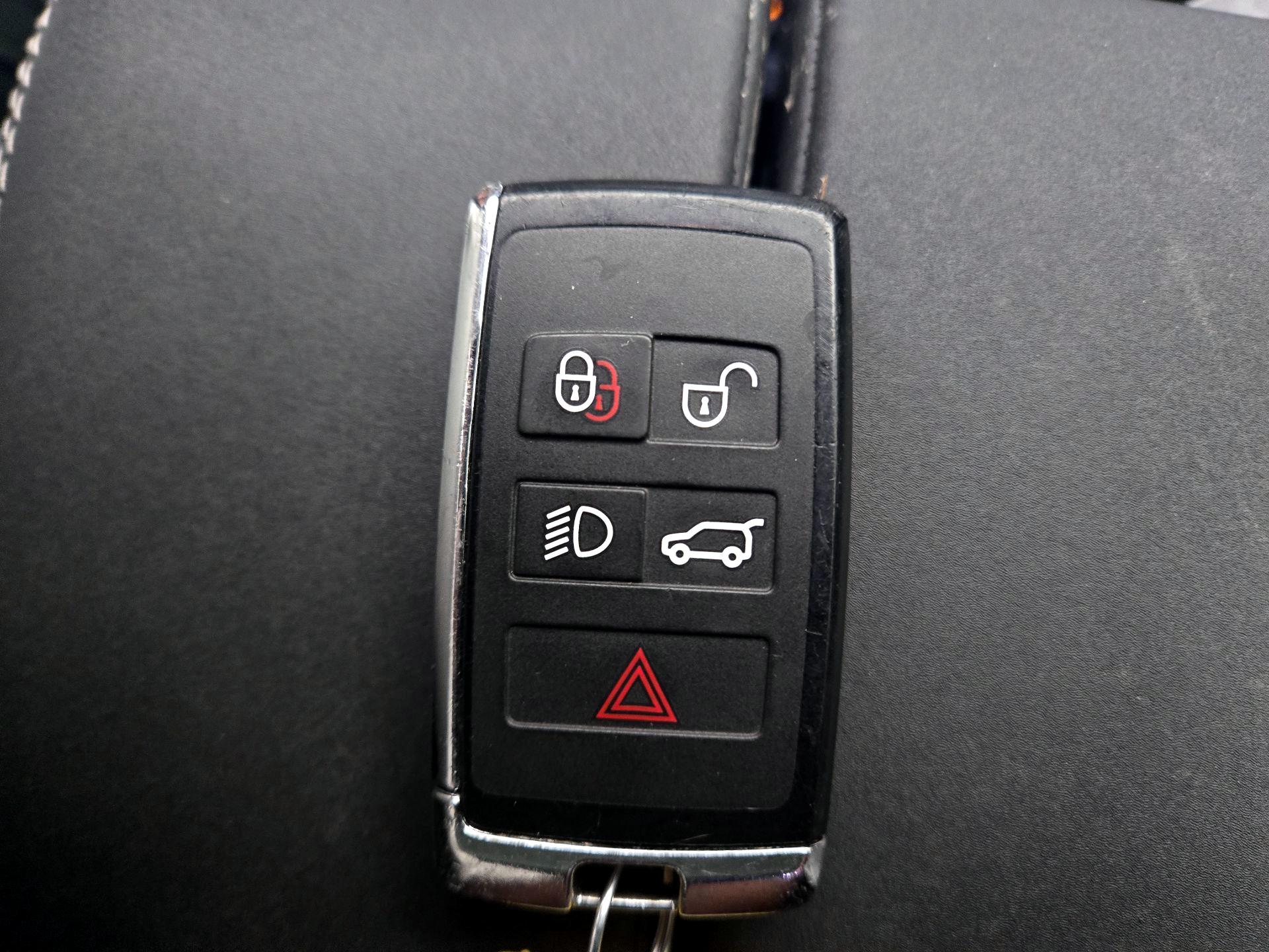 Thumbnail: 2023 Land Rover Range Rover Velar - 20