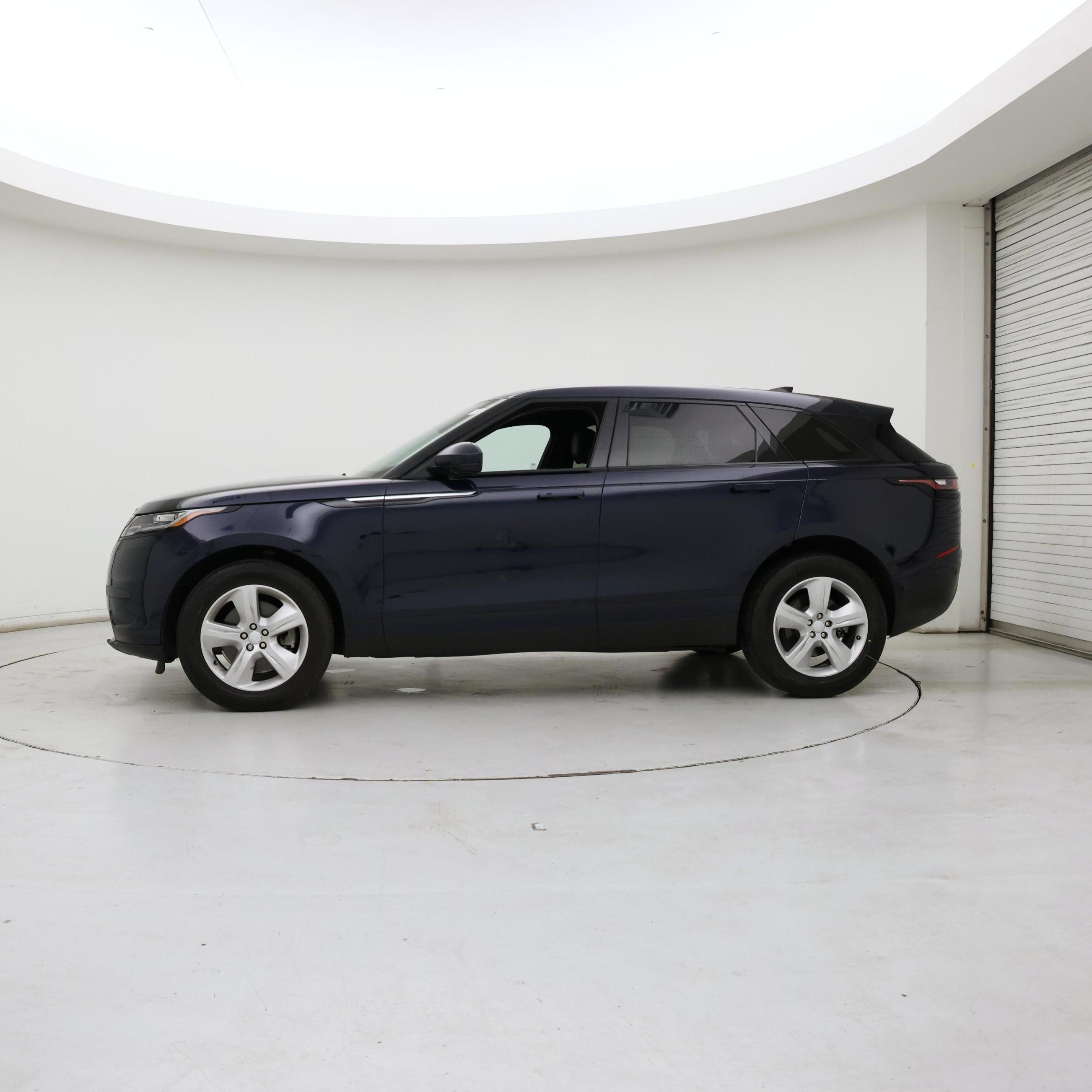 Thumbnail: 2023 Land Rover Range Rover Velar - 3