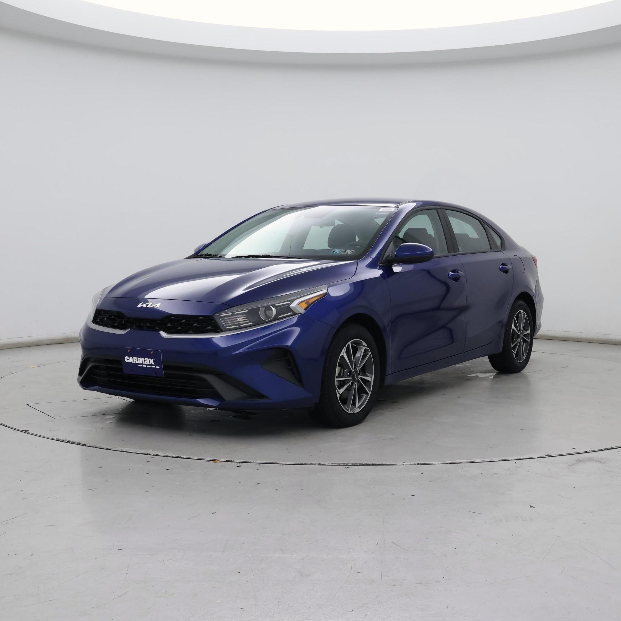 Thumbnail: 2023 Kia Forte - 4
